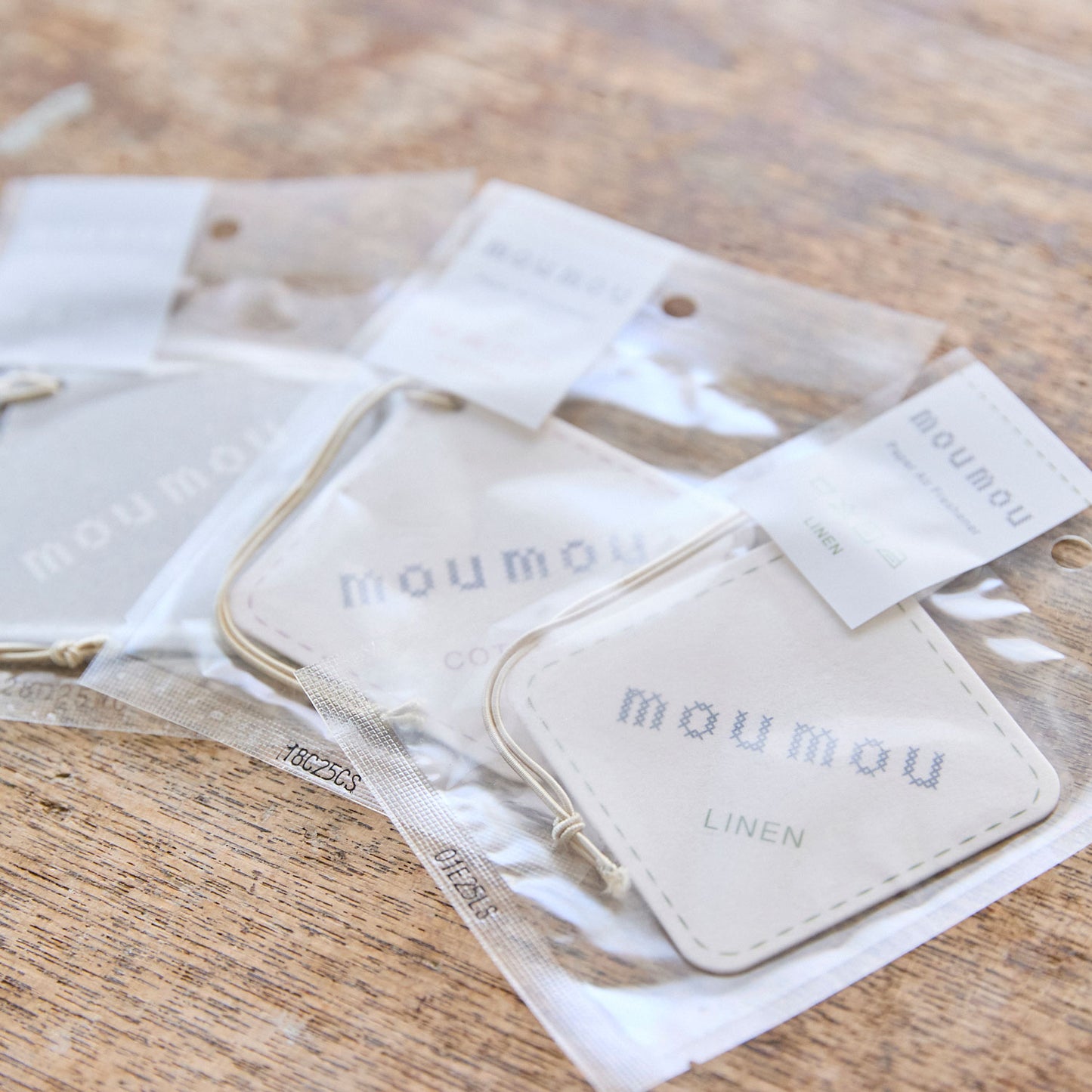 moumou ペーパーエアフレッシュナー