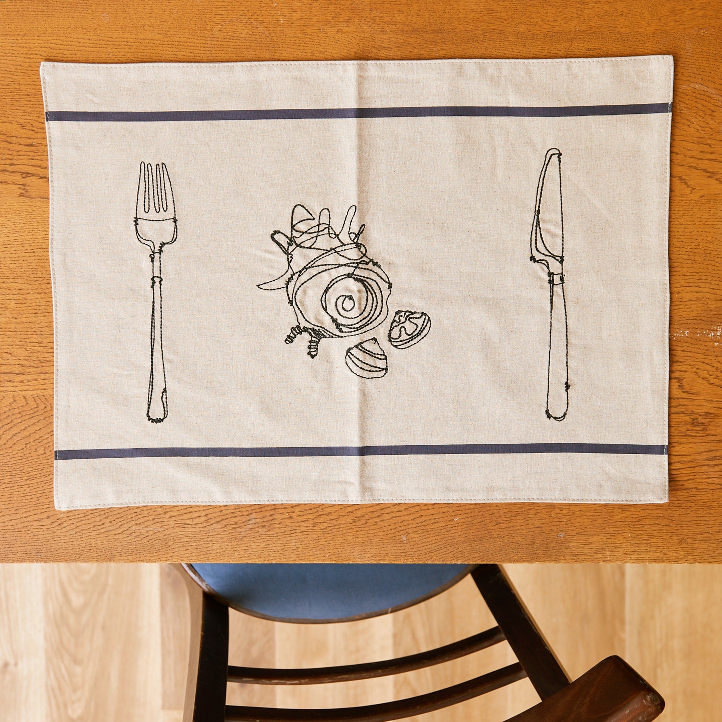 +HAyU fabric -kitchen fabrics- コットンリネン刺繍ランチョンマット