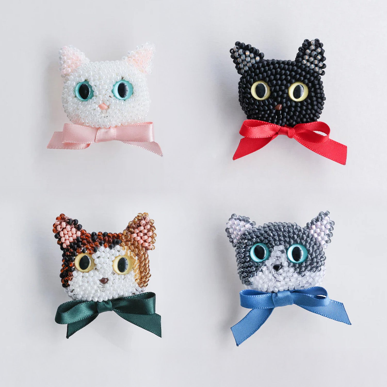 cocca(コッカ) ｜生地通販｜MIYUKI ビーズ編みの猫ブローチキット