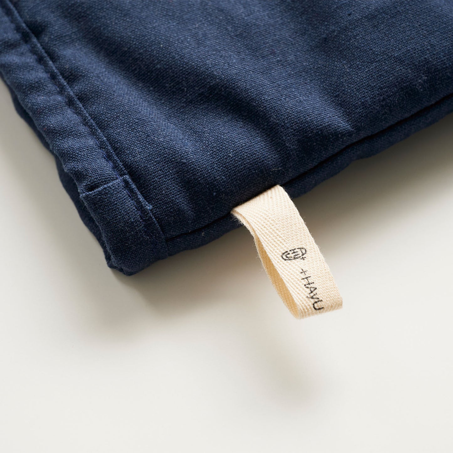 【+HAyU fabric】-kitchen fabrics- コットンリネン刺繍ミトン