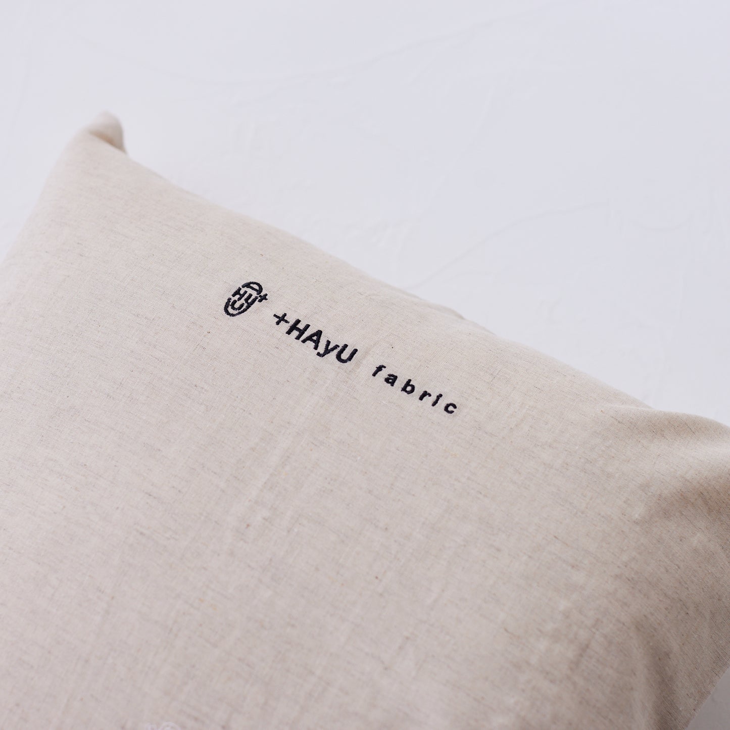【+HAyU fabric】- Cushion Cover - クッションカバー ~Nyampagne~ コットンリネン