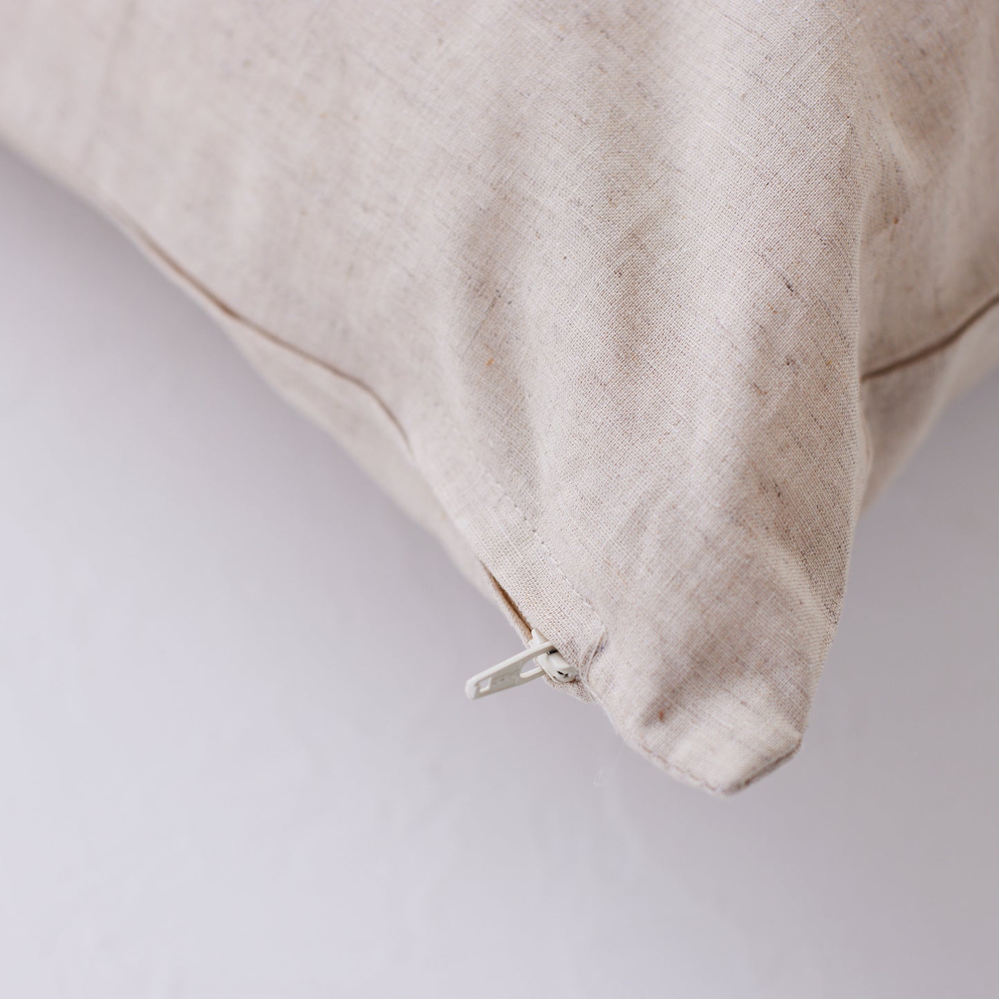 【+HAyU fabric】- Cushion Cover - クッションカバー ~Nyampagne~ コットンリネン
