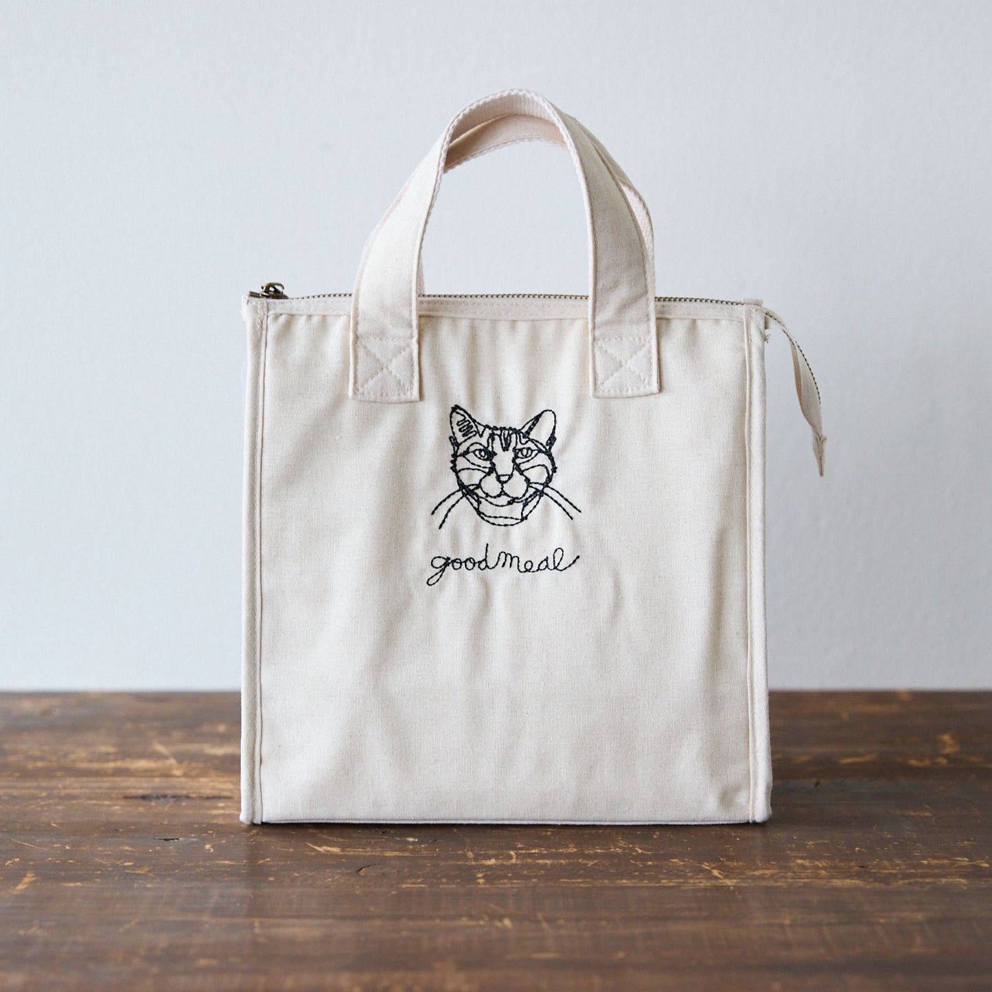 【+HAyU fabric】-kitchen fabrics- 刺繍ランチバッグ