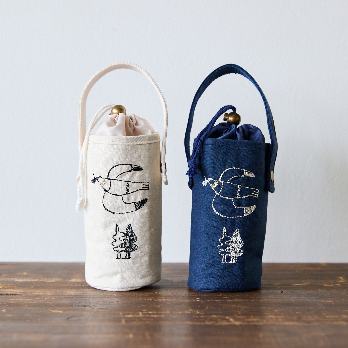 【+HAyU fabric】-kitchen fabrics- 刺繍ボトルケース