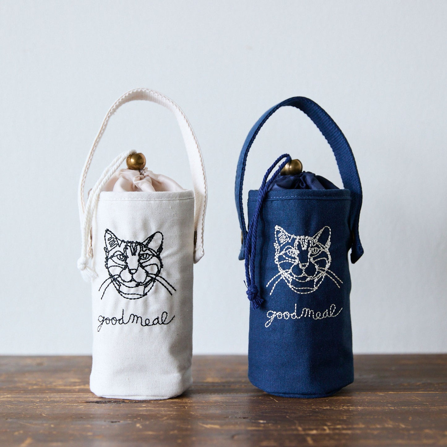 【+HAyU fabric】-kitchen fabrics- 刺繍ボトルケース