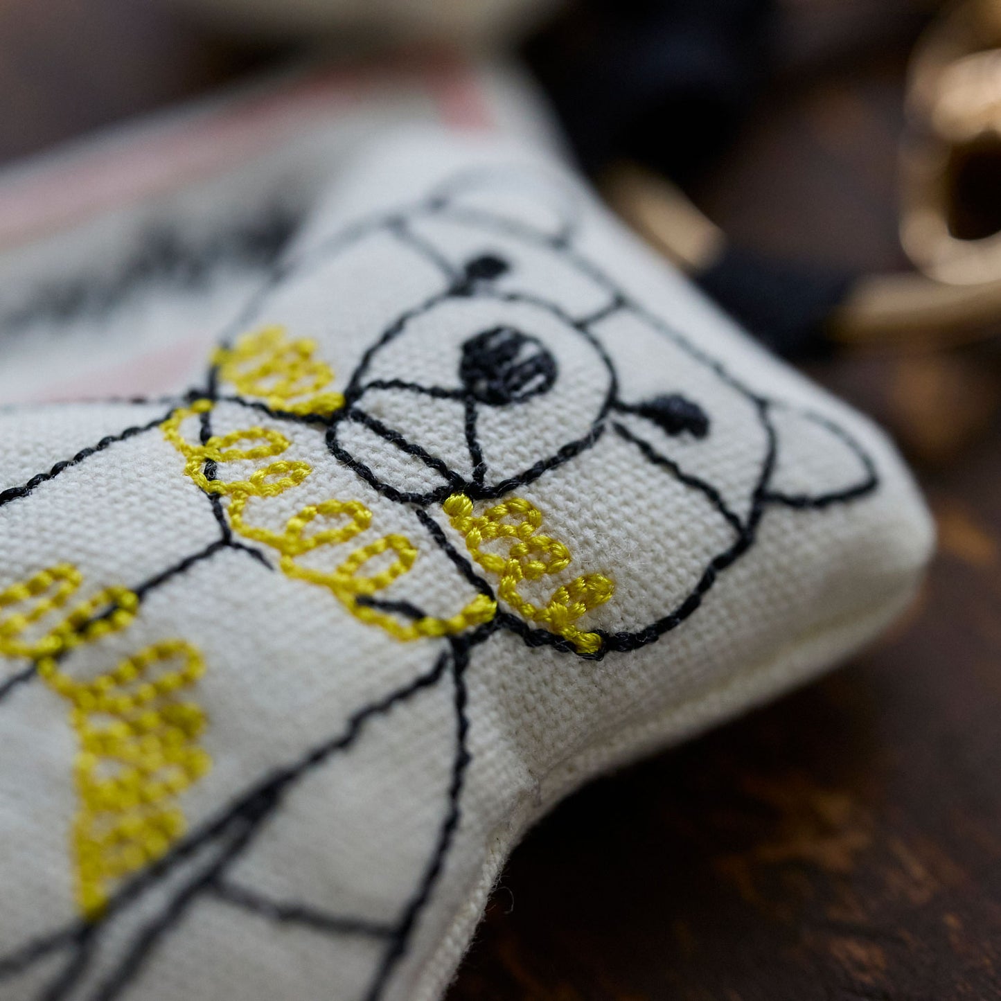 【+HAyU】ふんわり刺繍3連チャーム
