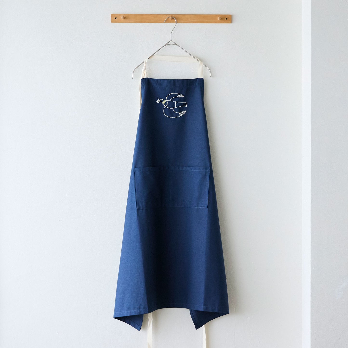 【+HAyU fabric】-kitchen fabrics- コットンリネン刺繍エプロン