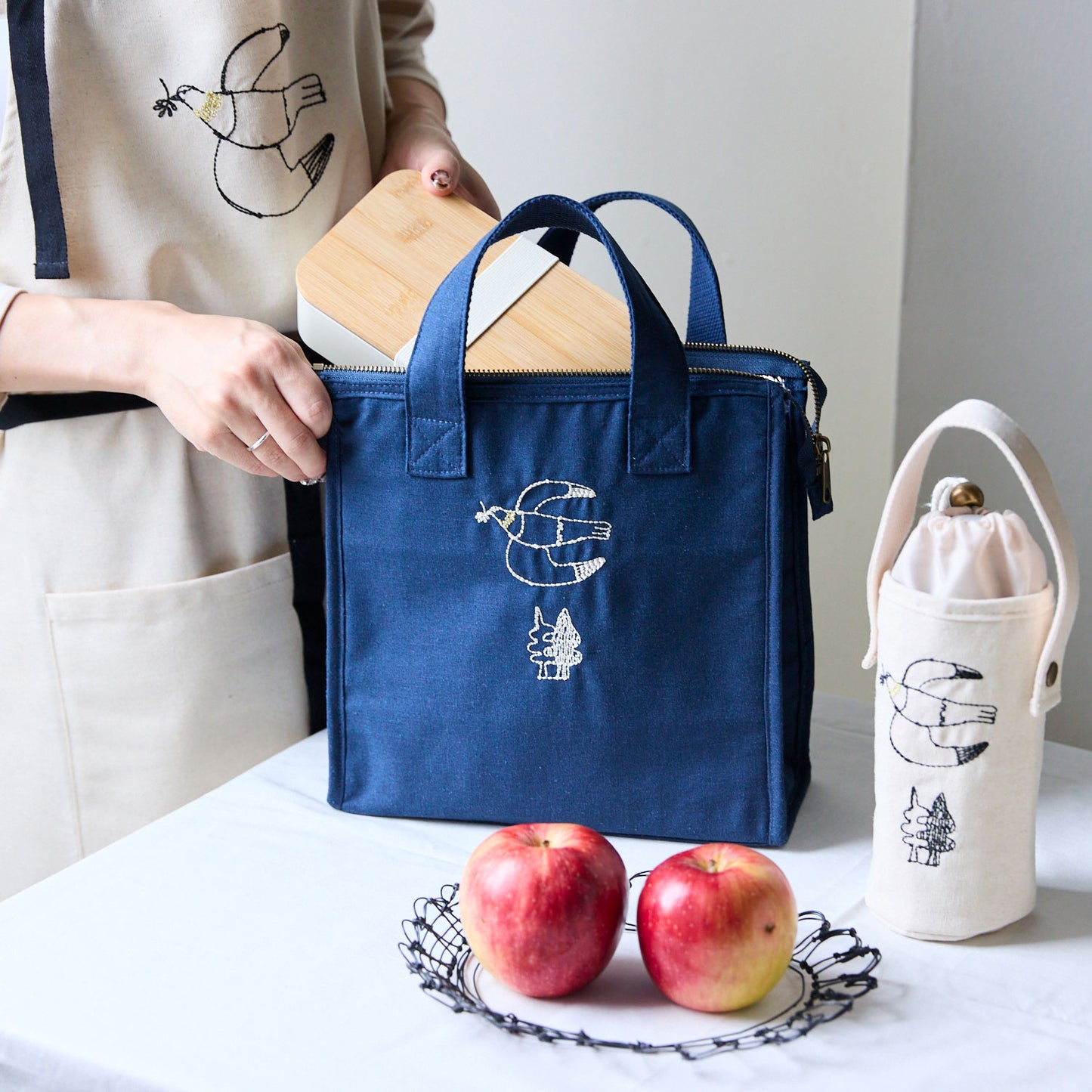 【+HAyU fabric】-kitchen fabrics- 刺繍ランチバッグ