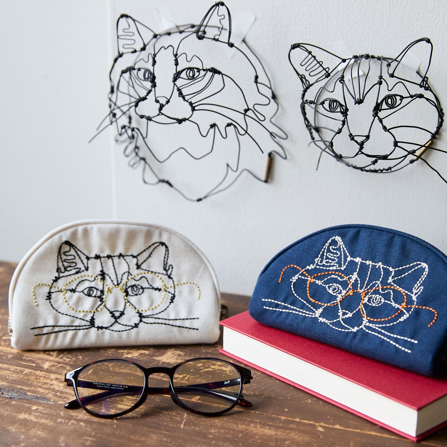 【+HAyU fabric】-glasses case- 刺繍ポーチ