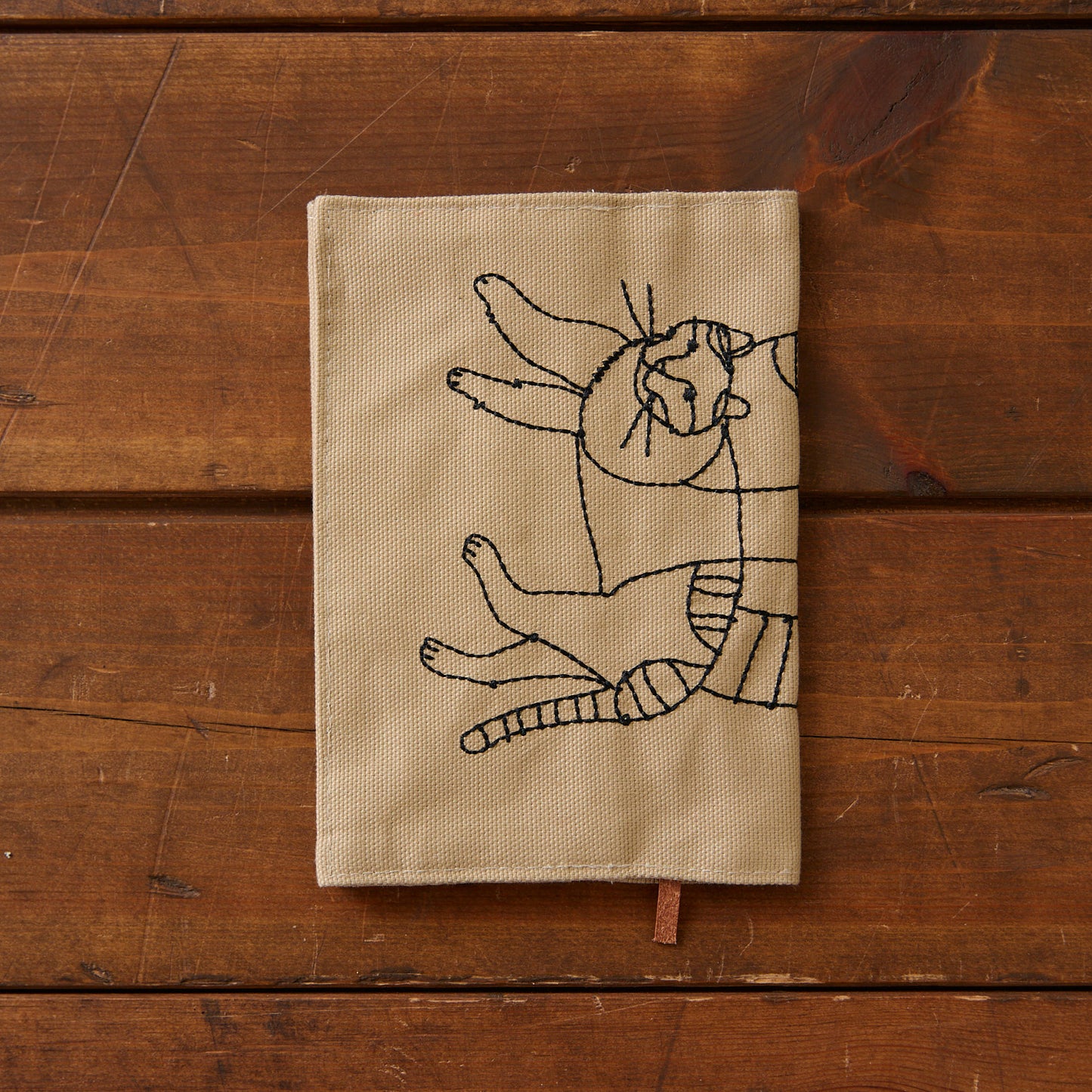 【+HAyU fabric】 -stationery & goods- me&nya ブックカバー