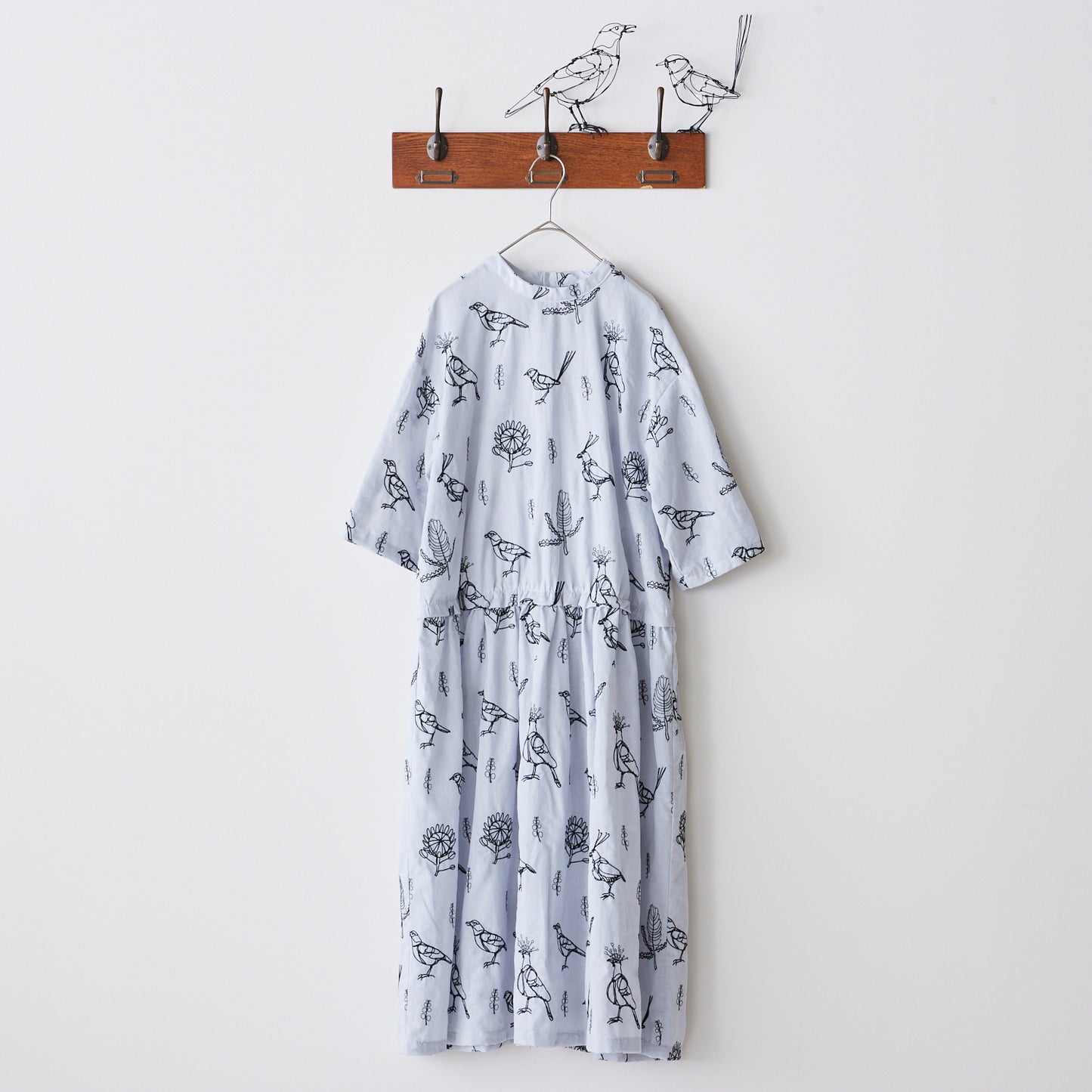 +HAyU fabric ~Bird~ 綿麻シーチング 刺繍