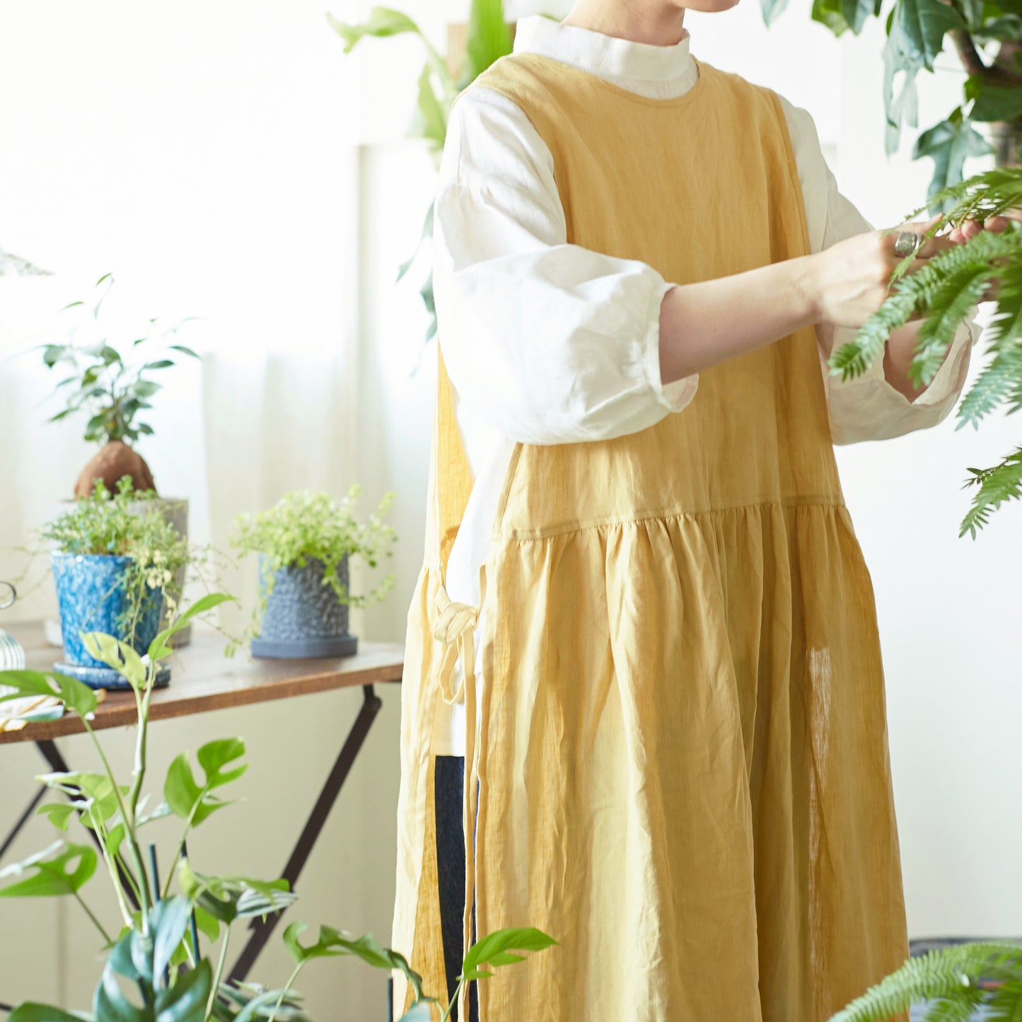 【cocca for】 日に日になじむ、リネンエプロンワンピース