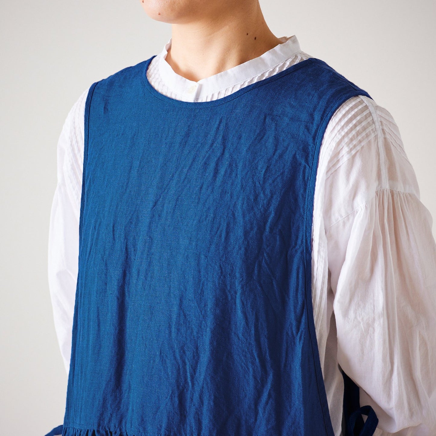 【cocca for】 日に日になじむ、リネンエプロンワンピース