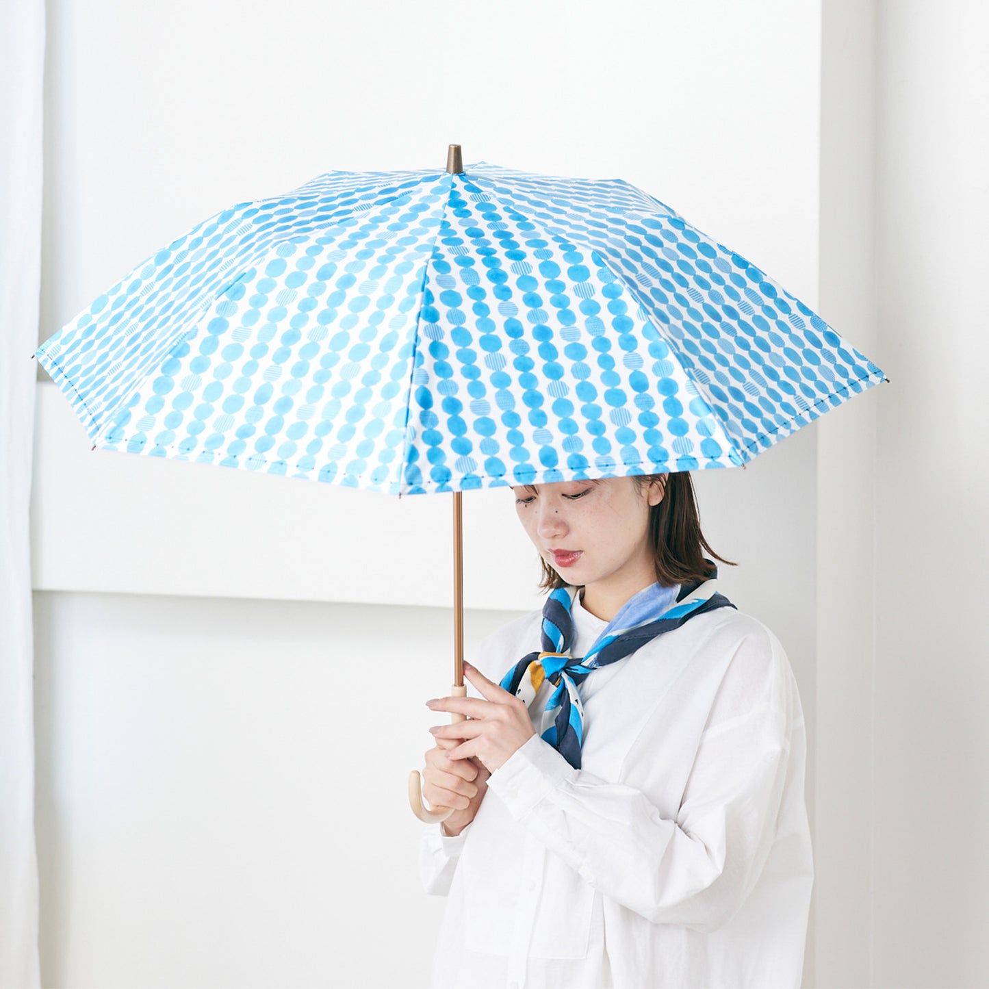 【晴雨兼用】coccaの日傘雨傘 dot 刺繍(折りたたみ)