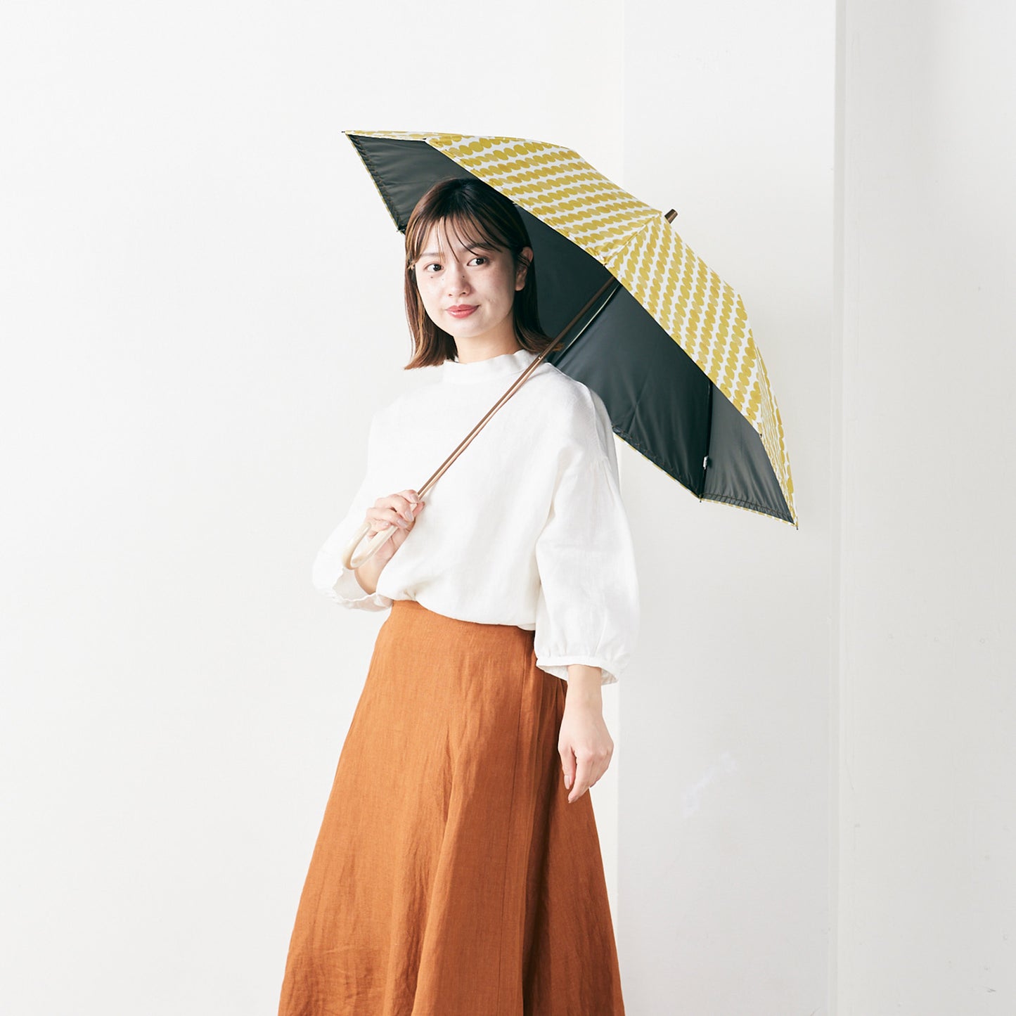 【晴雨兼用】coccaの日傘雨傘 dot 刺繍(折りたたみ)