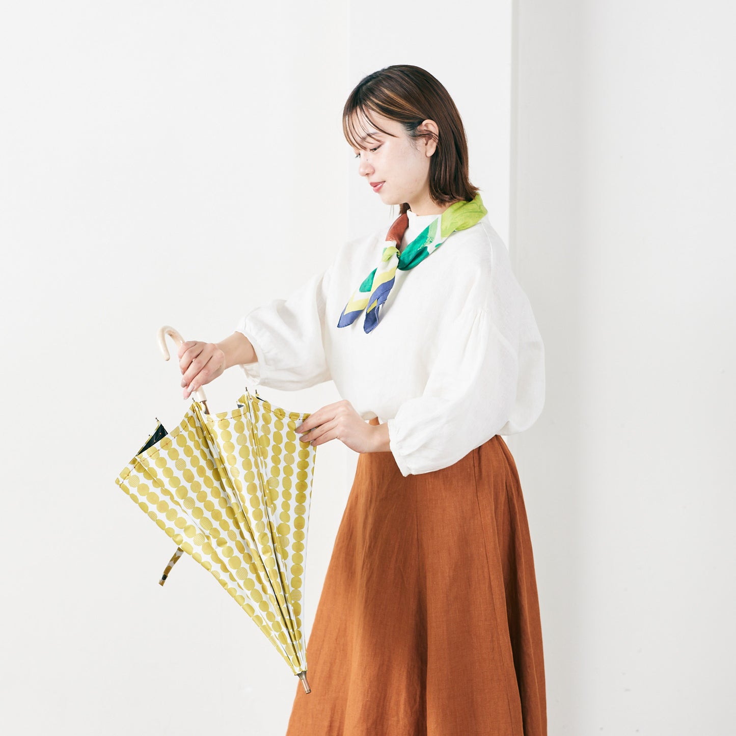 【晴雨兼用】coccaの日傘雨傘 dot 刺繍(ショート)