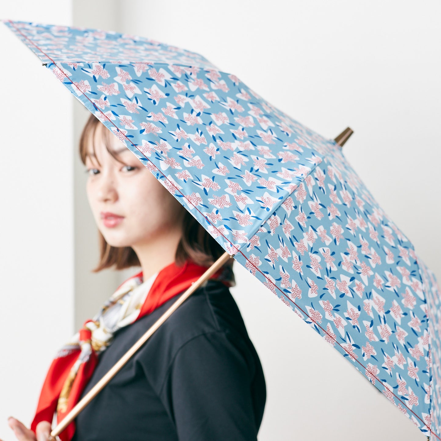 【晴雨兼用】coccaの日傘雨傘 elder flower  刺繍(折りたたみ)