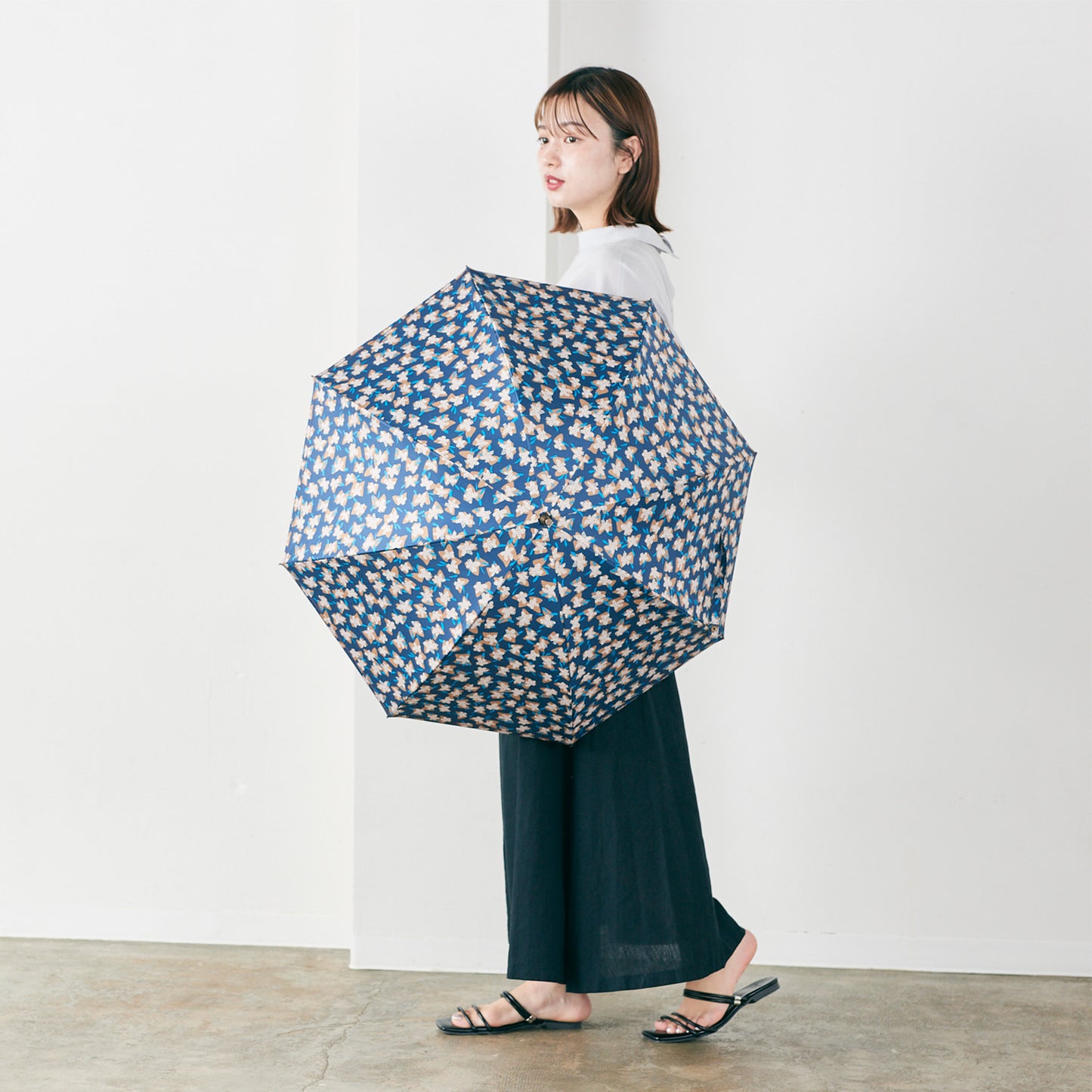 【晴雨兼用】coccaの日傘雨傘 elder flower 刺繍(ショート)