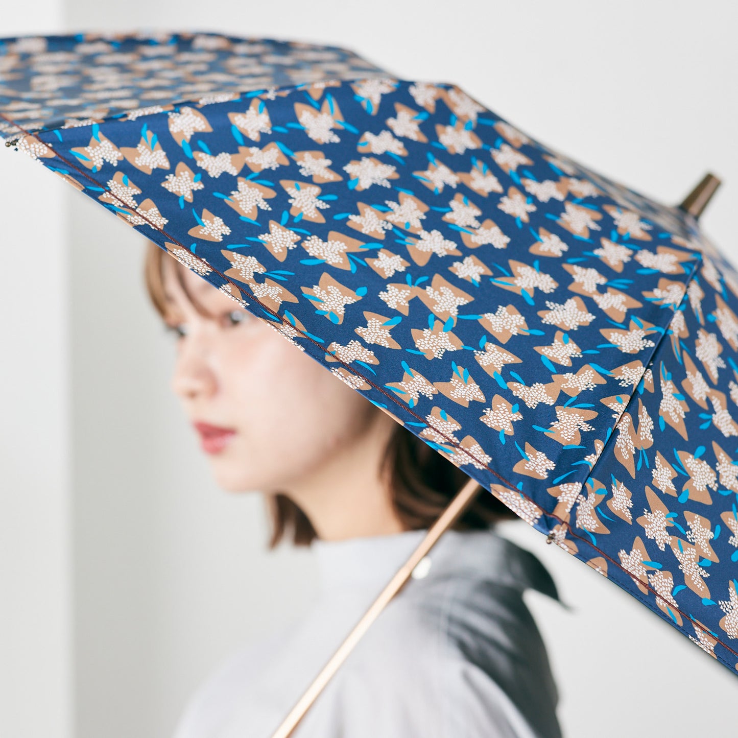 【晴雨兼用】coccaの日傘雨傘 elder flower  刺繍(折りたたみ)