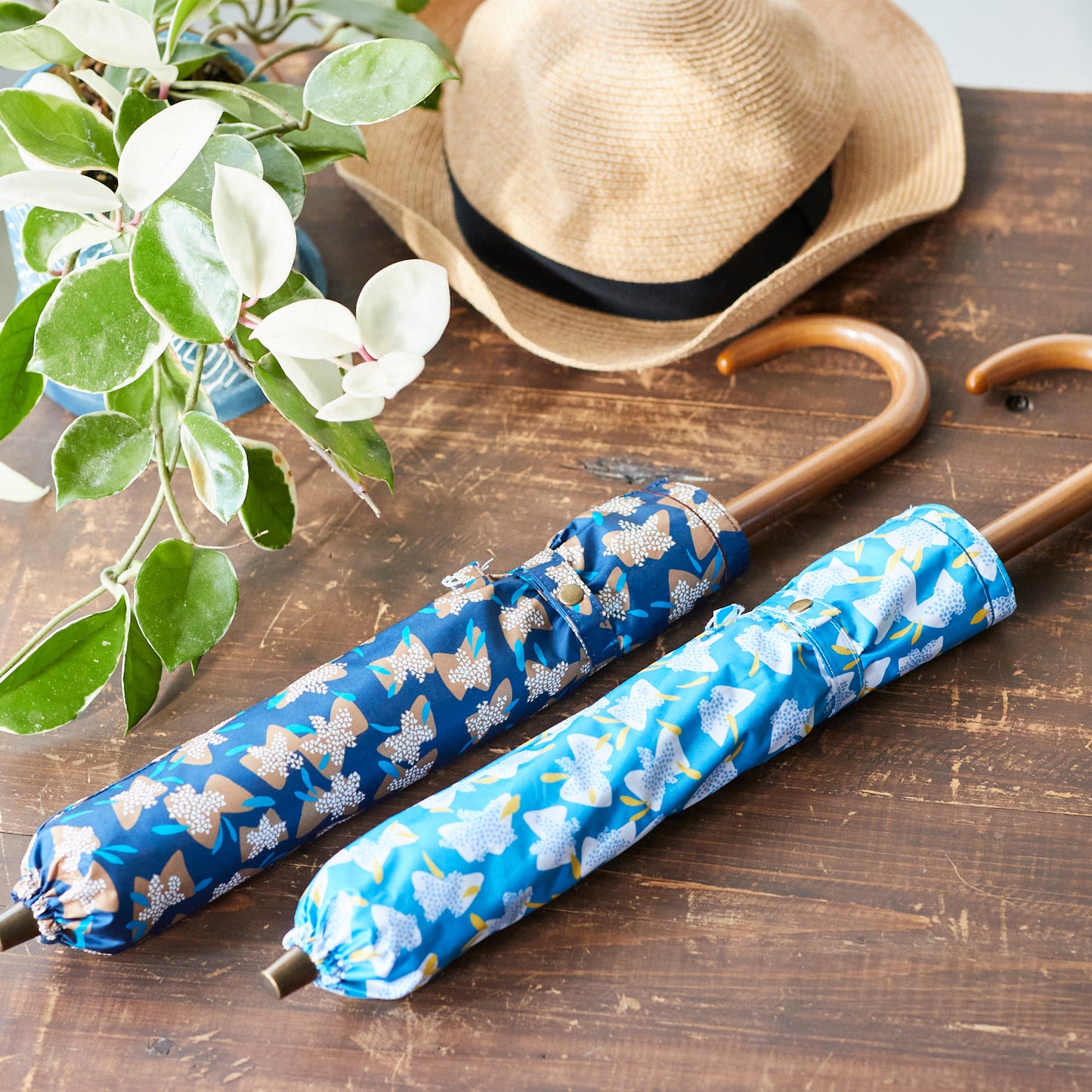 【晴雨兼用】coccaの日傘雨傘 elder flower  刺繍(折りたたみ)