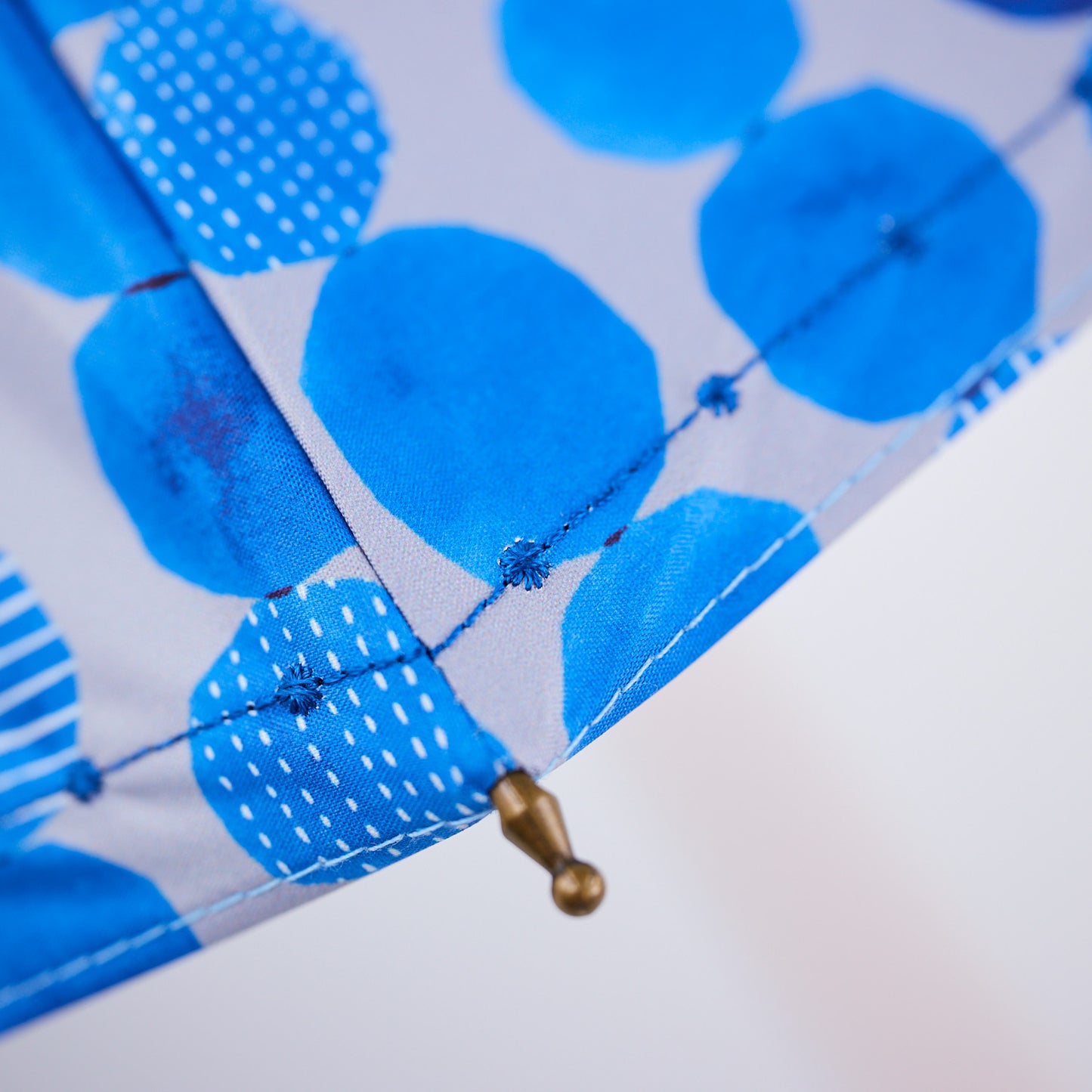 【晴雨兼用】coccaの日傘雨傘 dot 刺繍(ショート)