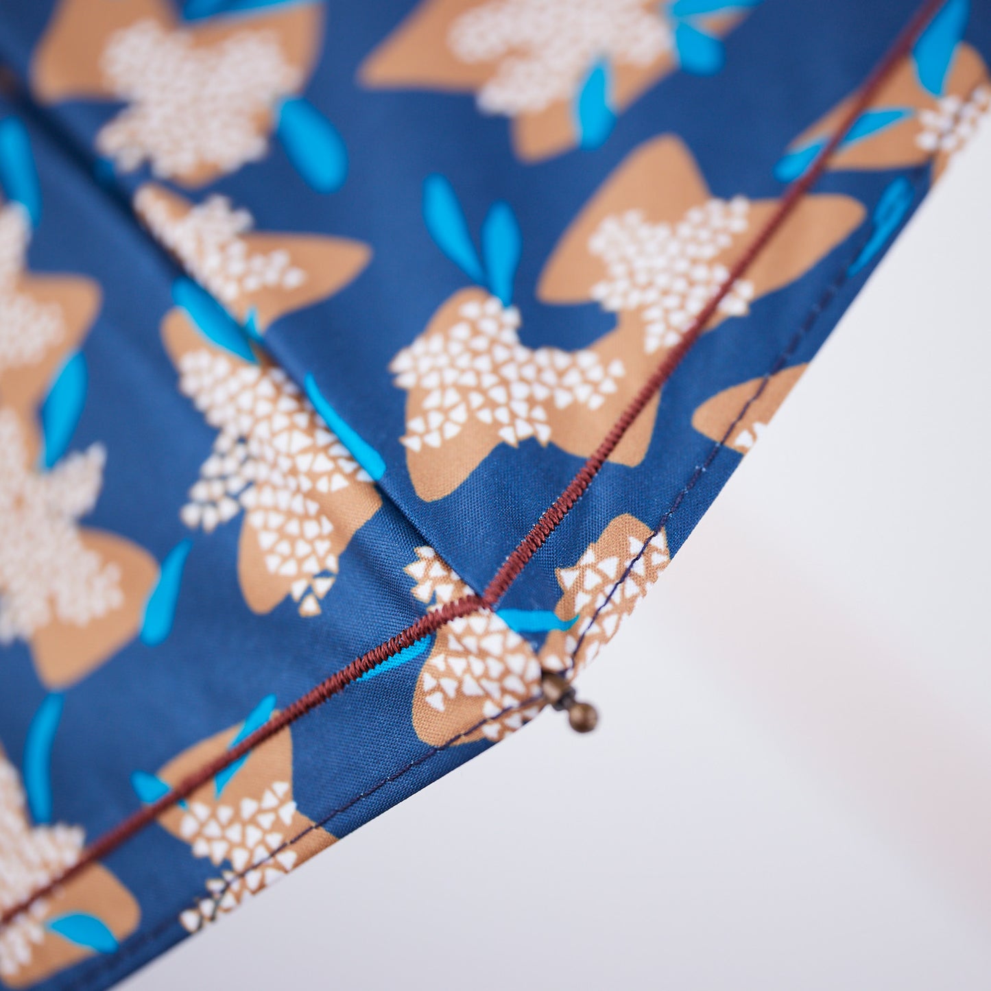 【晴雨兼用】coccaの日傘雨傘 elder flower  刺繍(折りたたみ)