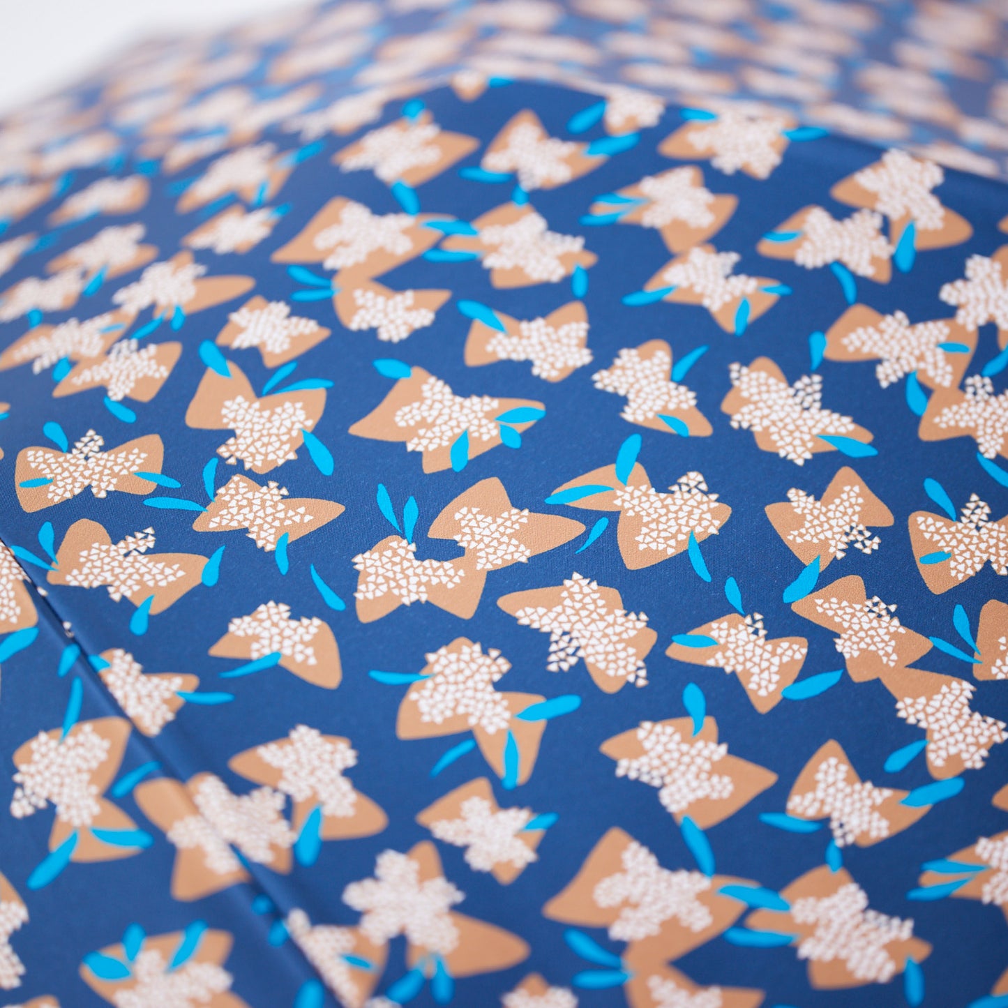 【晴雨兼用】coccaの日傘雨傘 elder flower  刺繍(折りたたみ)