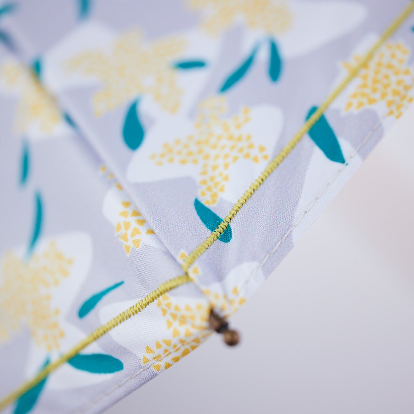 【晴雨兼用】coccaの日傘雨傘 elder flower  刺繍(折りたたみ)