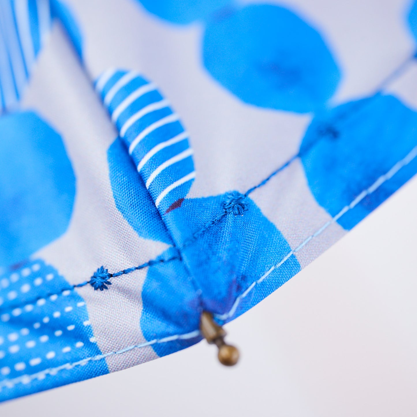 【晴雨兼用】coccaの日傘雨傘 dot 刺繍(折りたたみ)