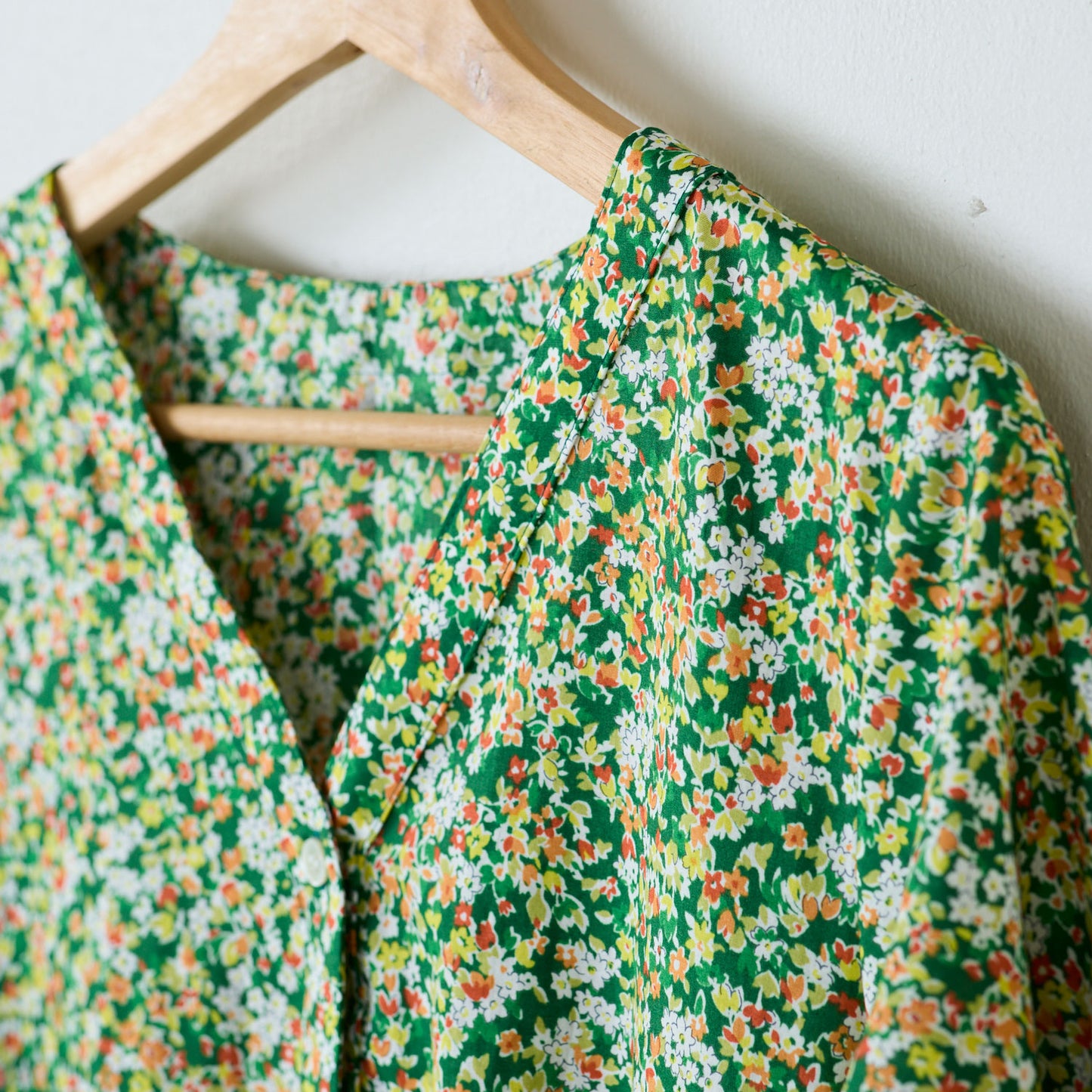 【coccaのお仕立て受注会】前開きVネックワンピース ※生地代別