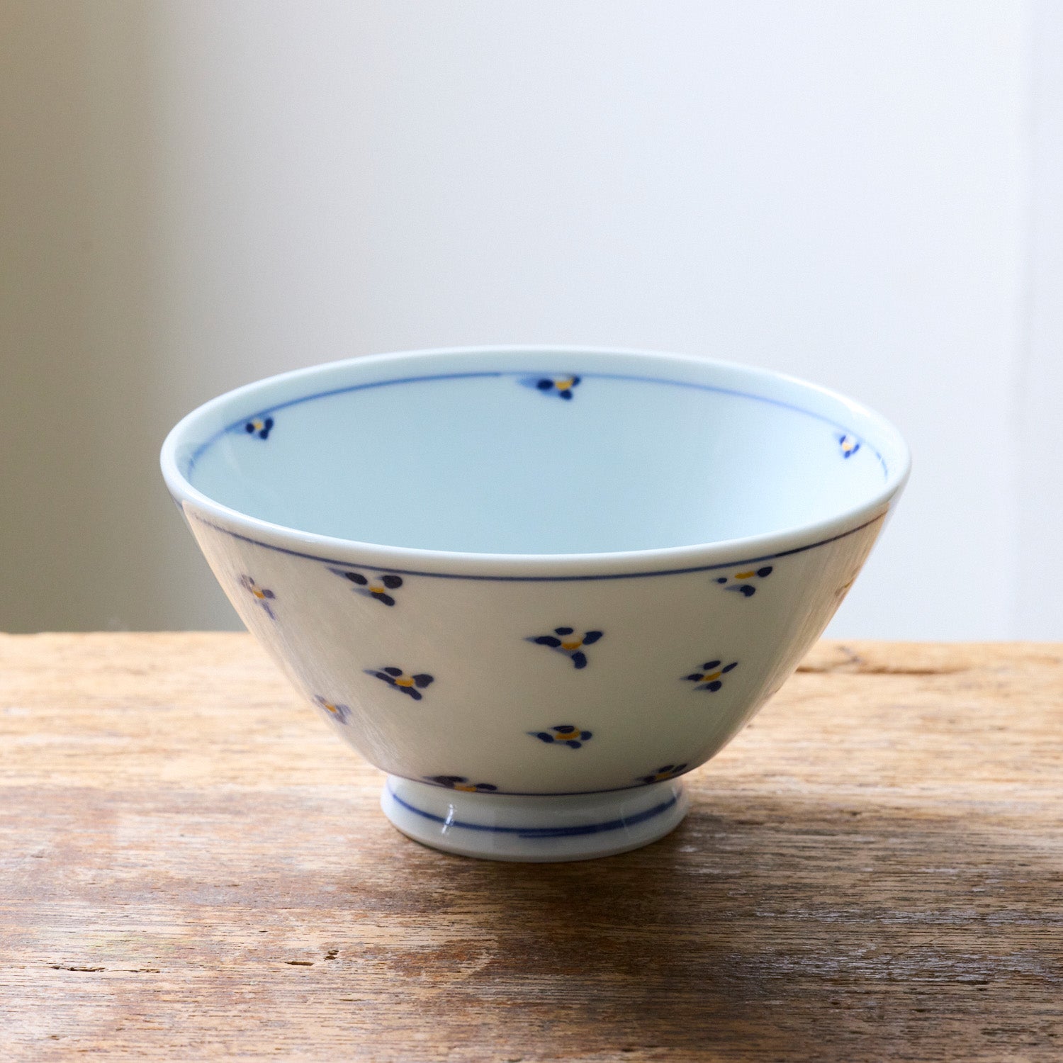 【波佐見焼】小花 ご飯茶碗 - cocca
