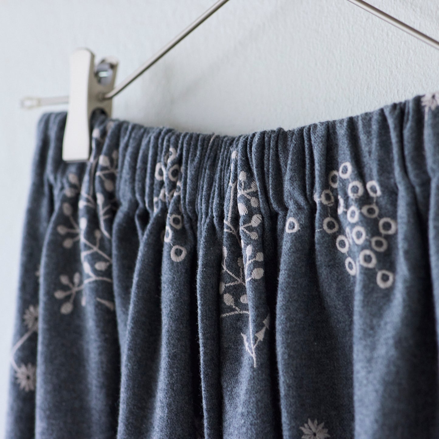 echino/エチノ 2024 ～刺繍 Botanical～ ビエラ杢起毛