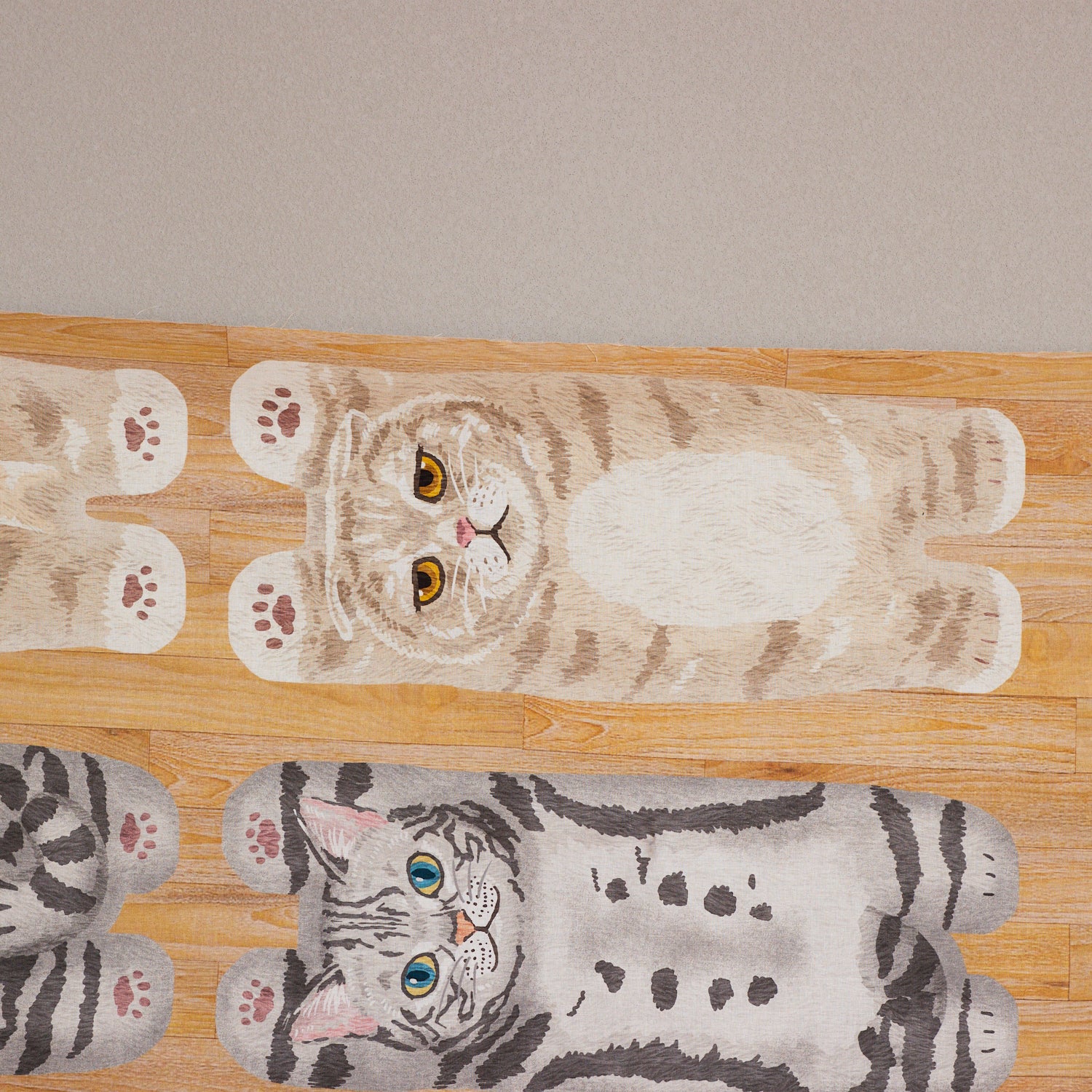HOME DECO mini ～床に寝転ぶ猫たち～ パネル生地 綿100