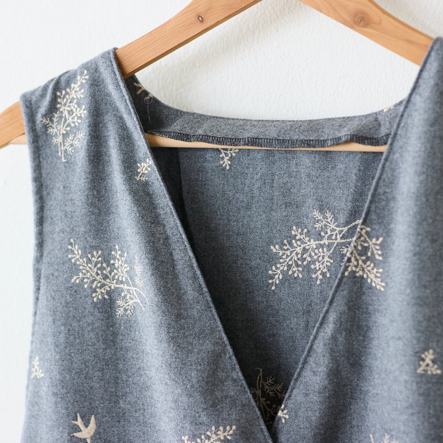 杢ビエラ起毛 綿100％  ～刺繍 ミモザ柄～