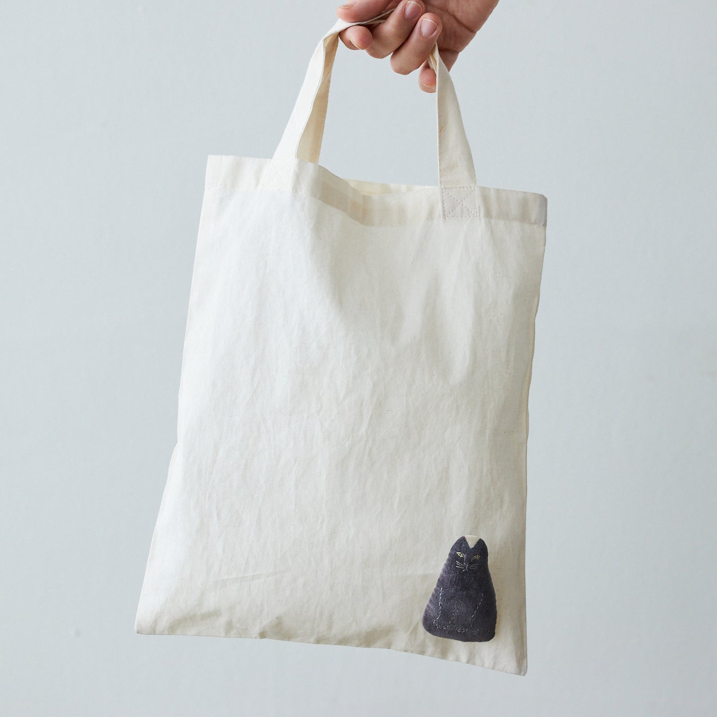 Tomotake～刺繍ブローチ～コットンベルベット　