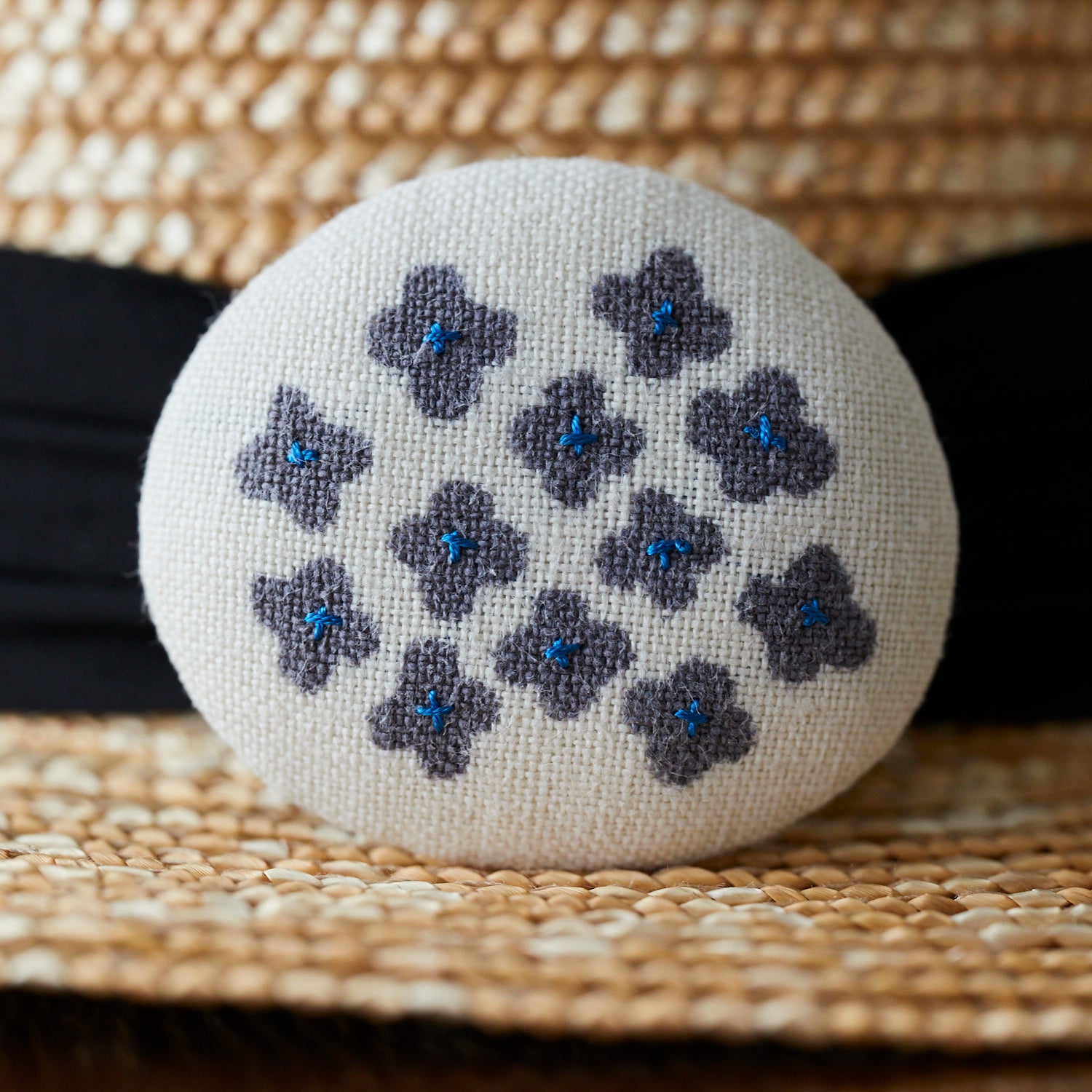 cocca(コッカ) ｜生地通販｜Tomotake～刺繍ブローチ～コットンベルベット