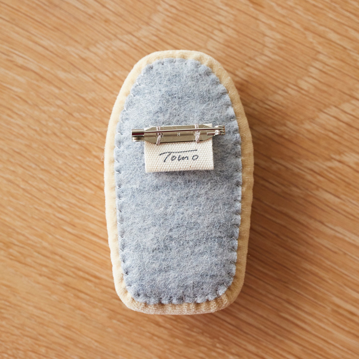 Tomotake～刺繍ブローチ～コットンベルベット　
