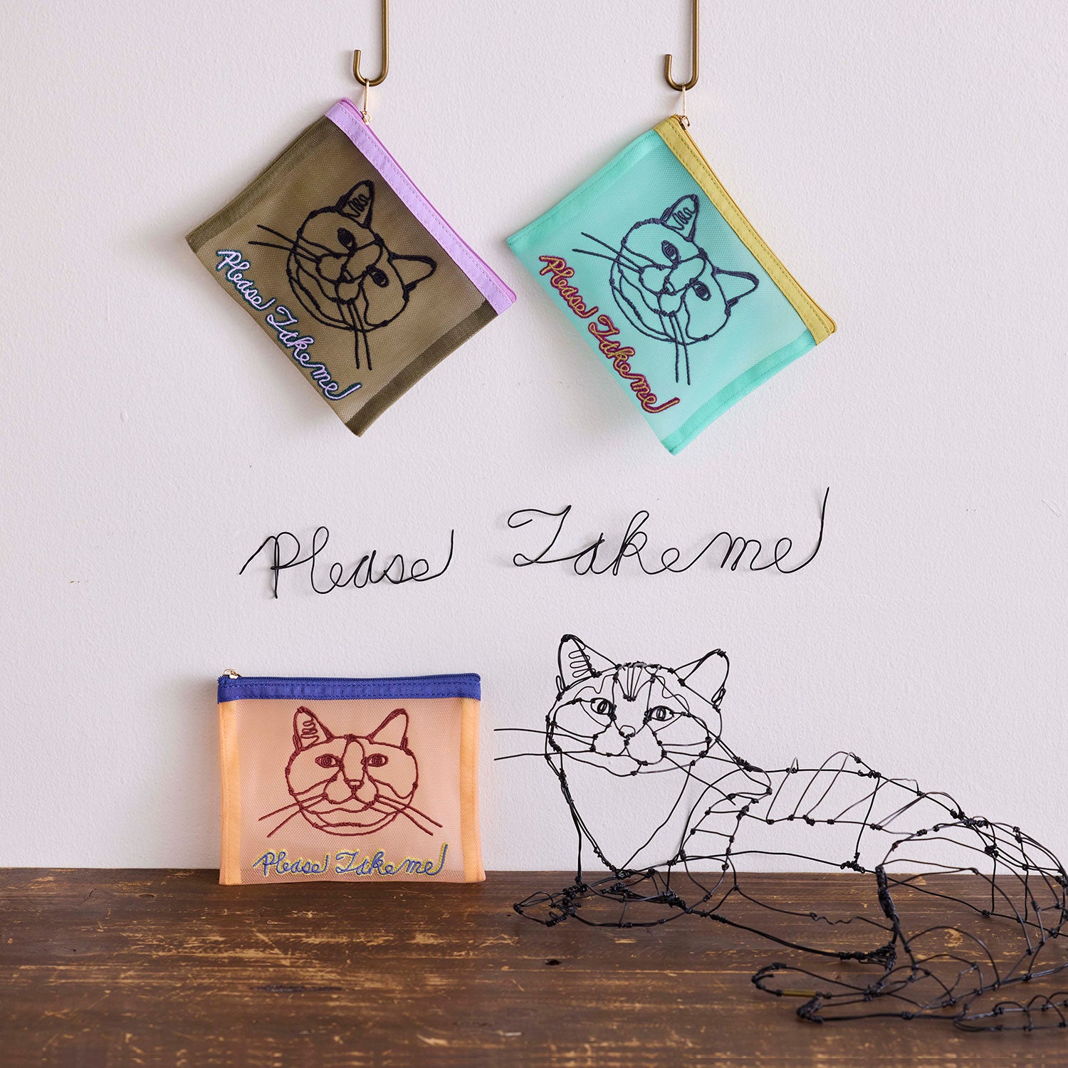 【＋HAyU】刺繍メッシュポーチ