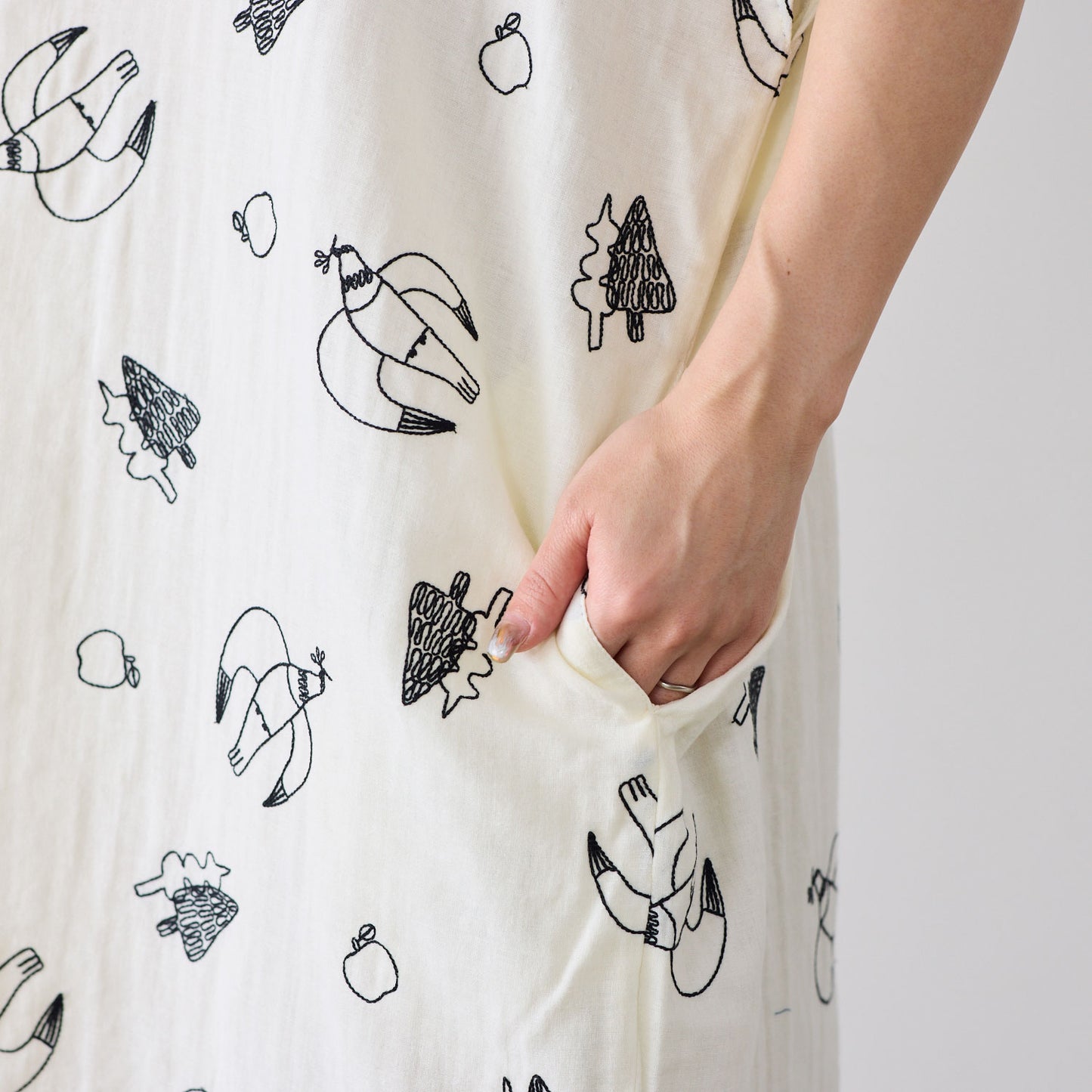 【予約販売】＋HAyU fabric  ～doves～ ダブルガーゼ刺繍