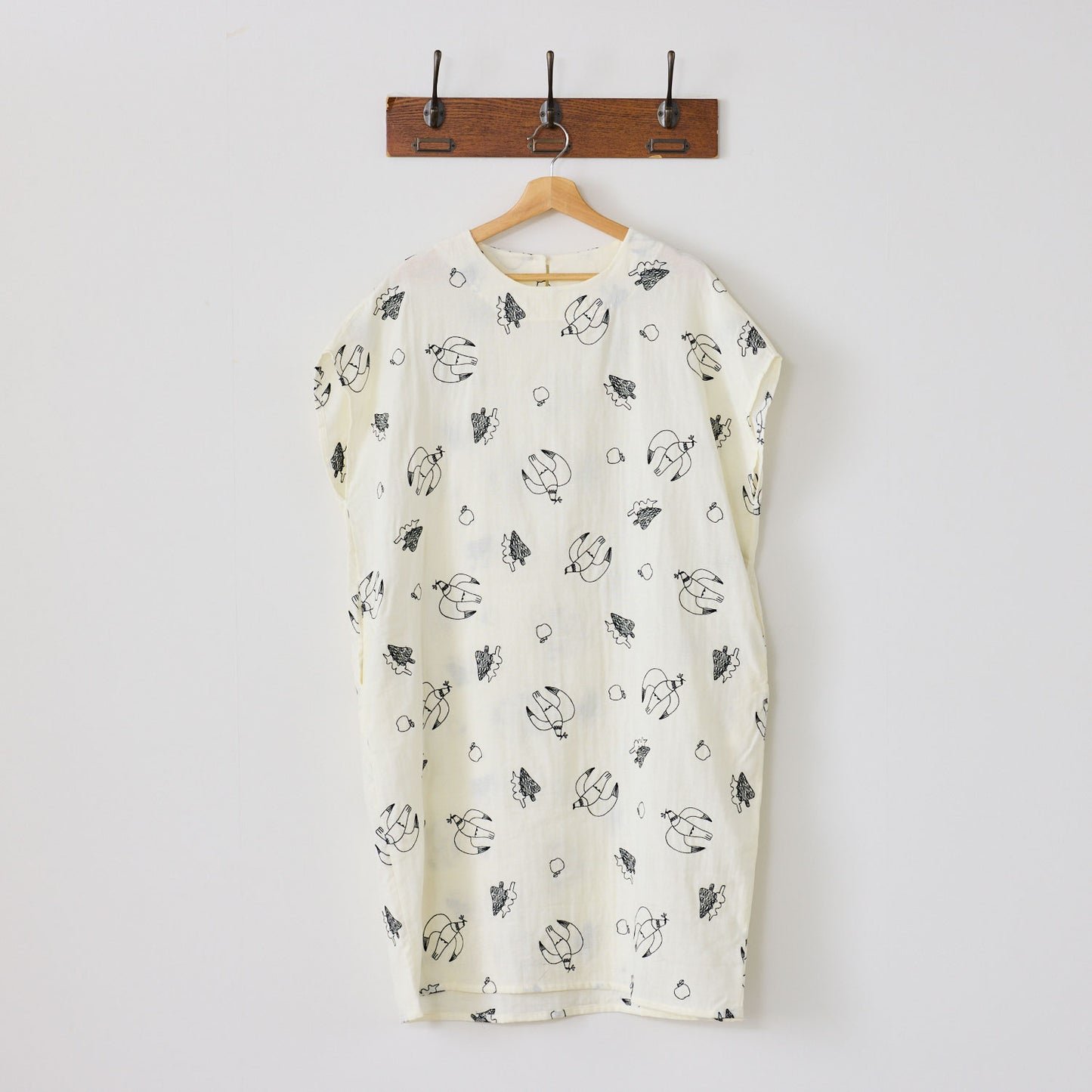 【予約販売】＋HAyU fabric  ～doves～ ダブルガーゼ刺繍