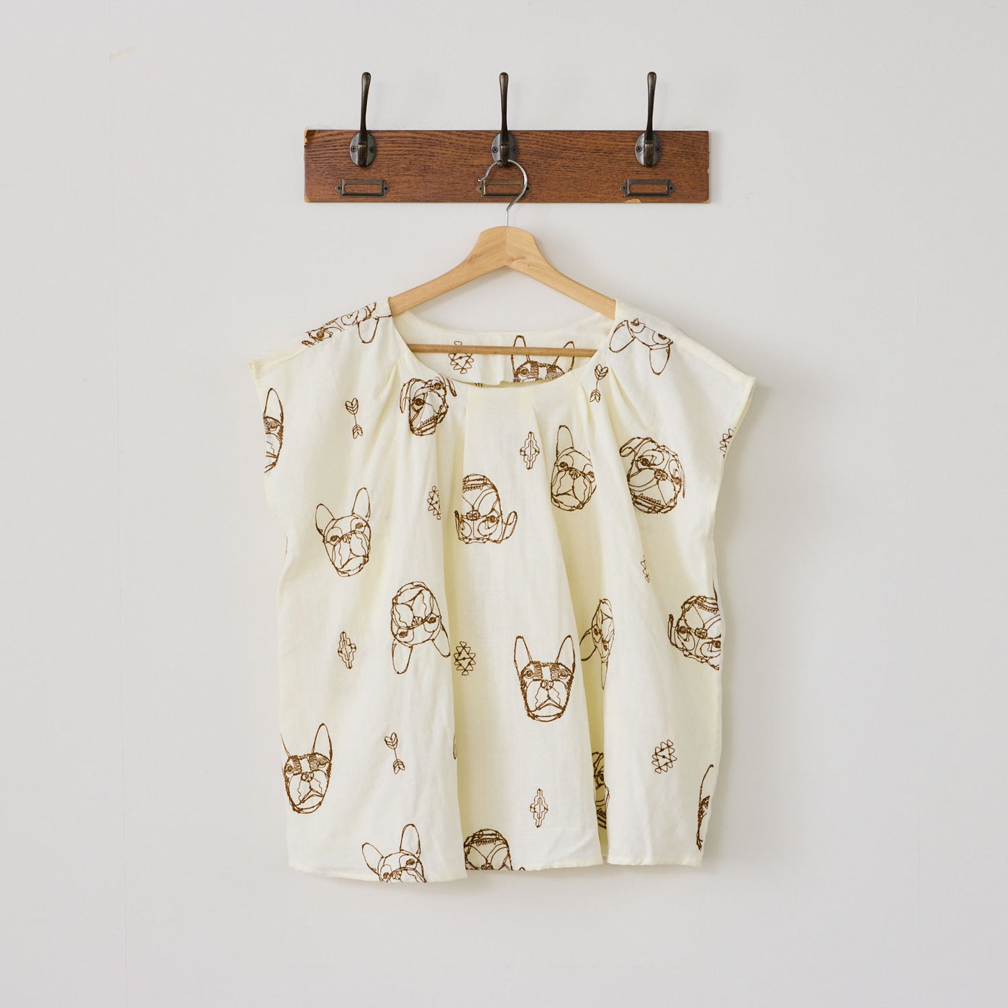 【予約販売】＋HAyU fabric  ～dogs～ ダブルガーゼ刺繍