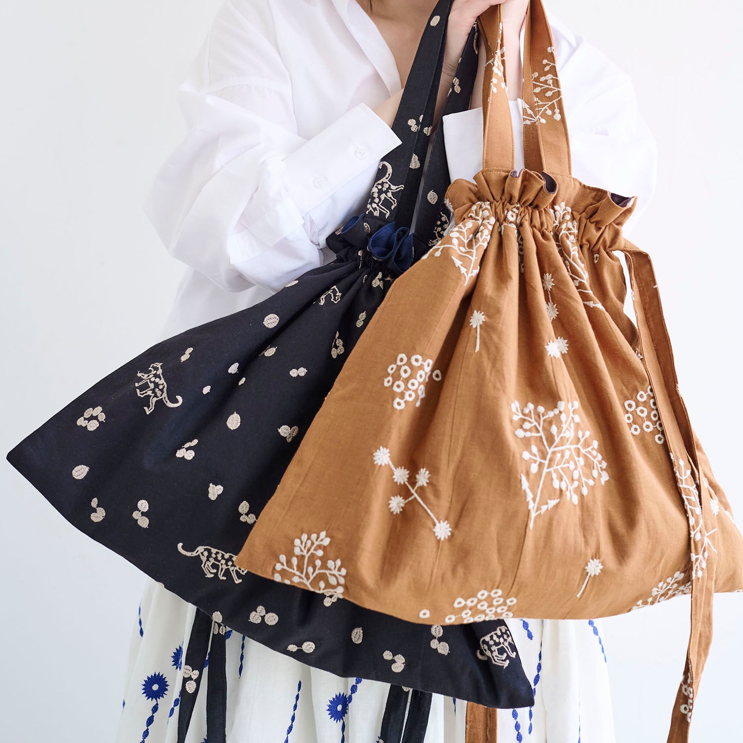 echino/エチノ 2023～Leopard～ 綿麻シーチング 刺繍