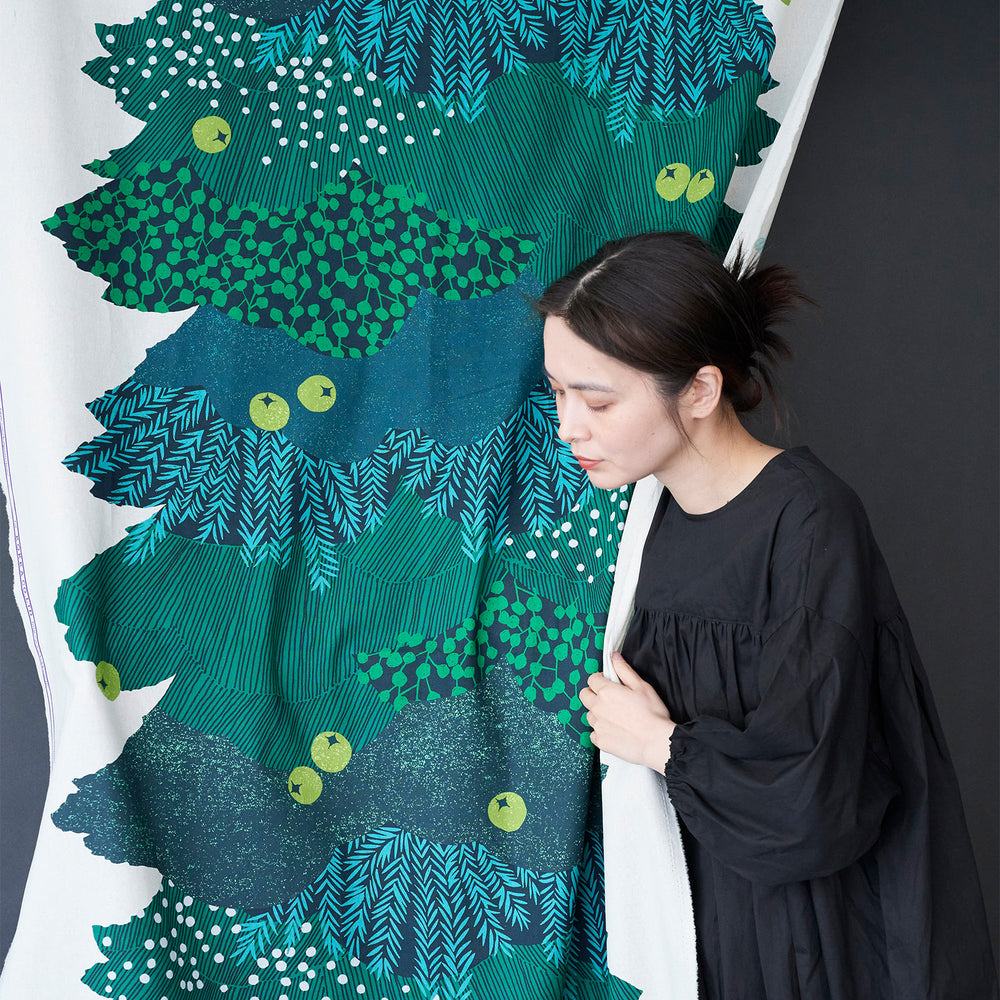 【予約販売】echino/エチノ 2025 ～big christmas tree～ 綿麻キャンバス EKX-98140-1A