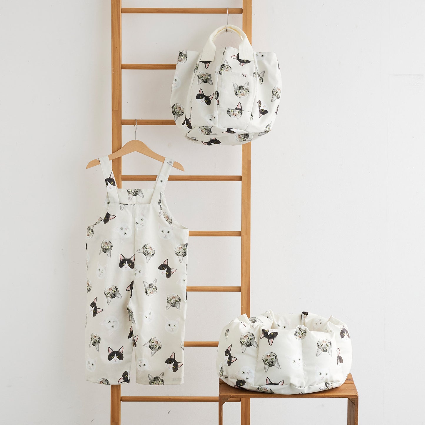 【直営店限定・予約販売】Coony/クーニー Three cats ～綿100%シーチング～