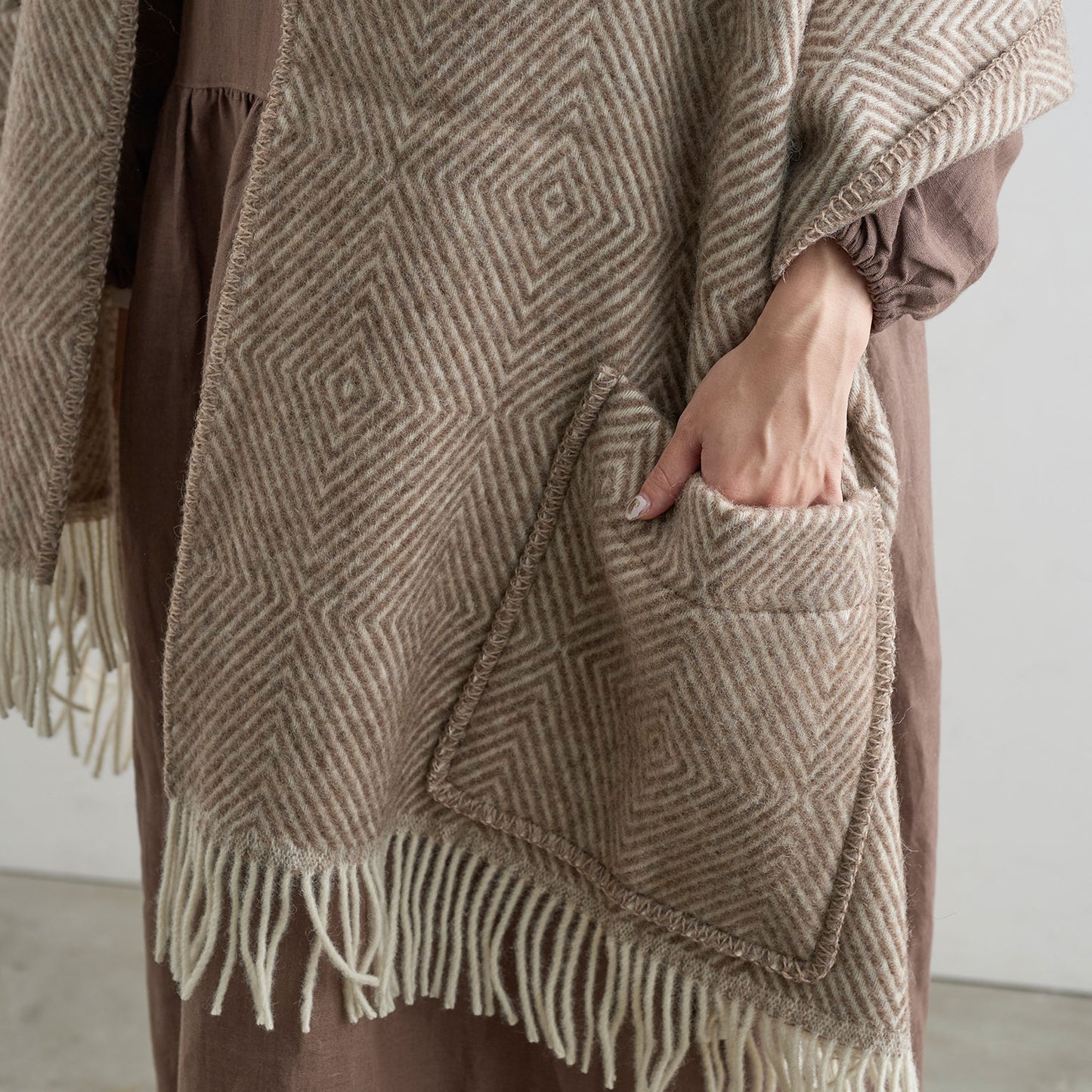 ラプアンカンクリ MARIAポケットショール ～ウール100％～