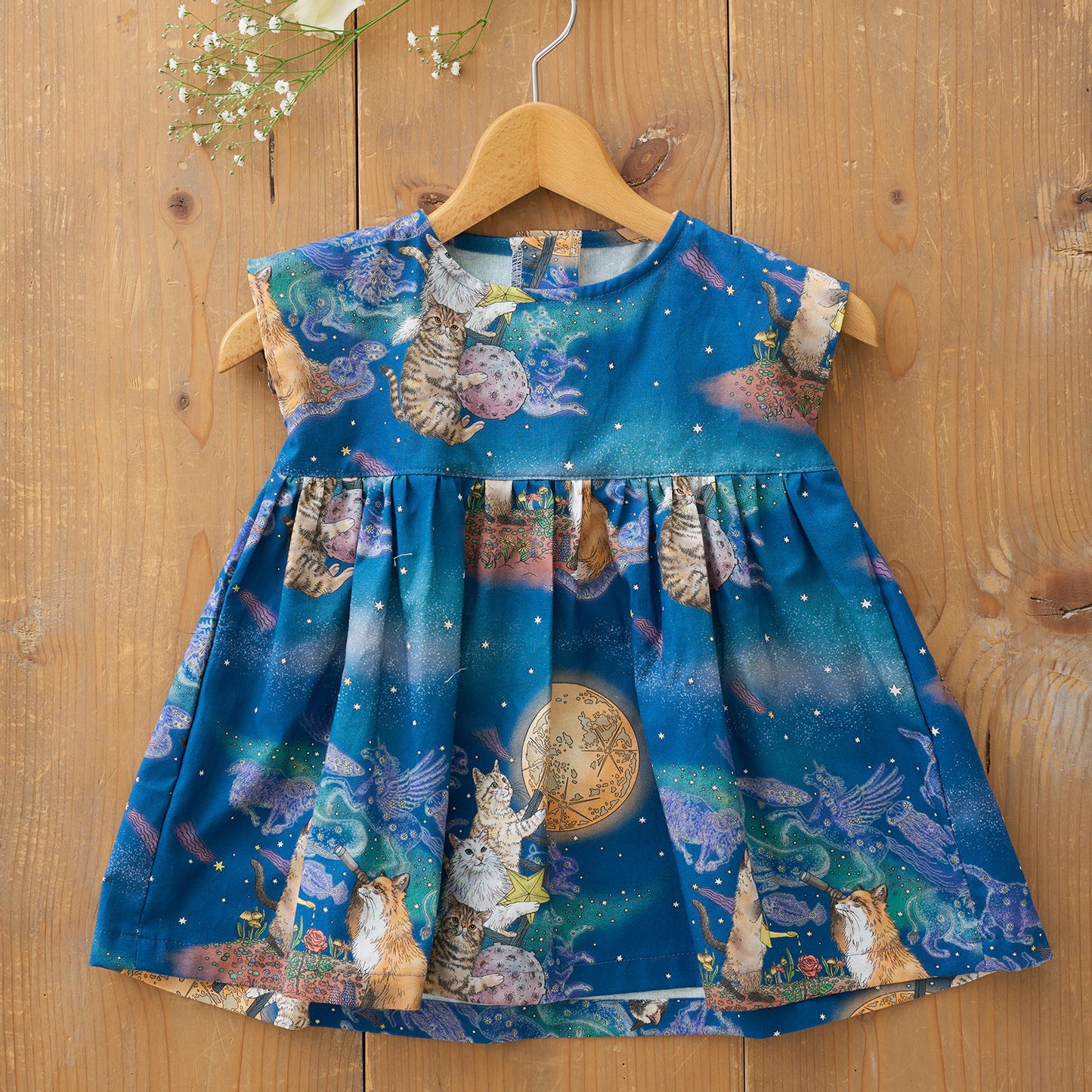 (無料サンプル)365 CAT ART 月あかりの猫～おとぎの国の猫と仲間たち～ 綿100%シーチング - cocca