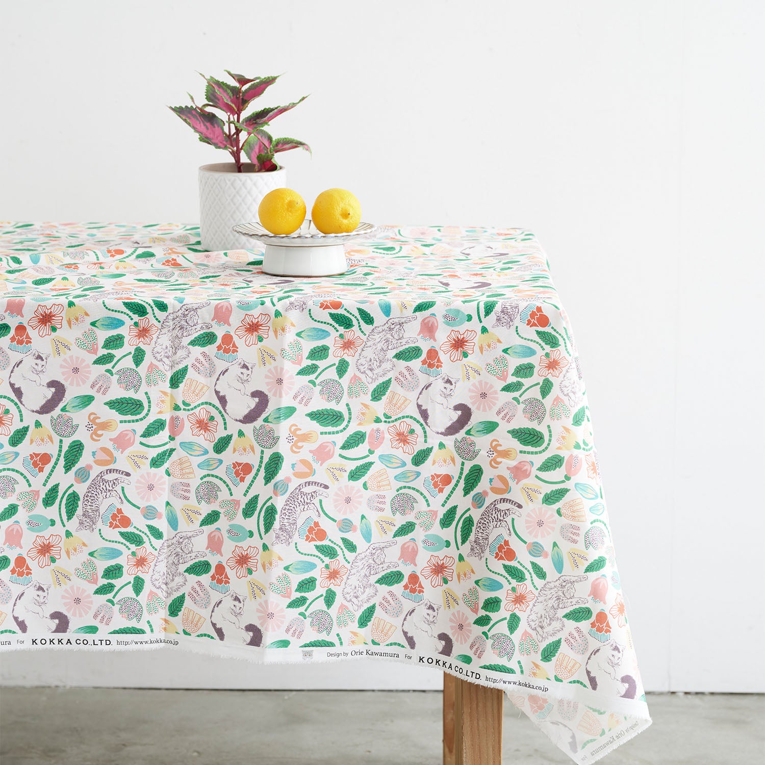 (無料サンプル)365 CAT ART ～猫たちのいる庭～ 綿100%シーチング - cocca