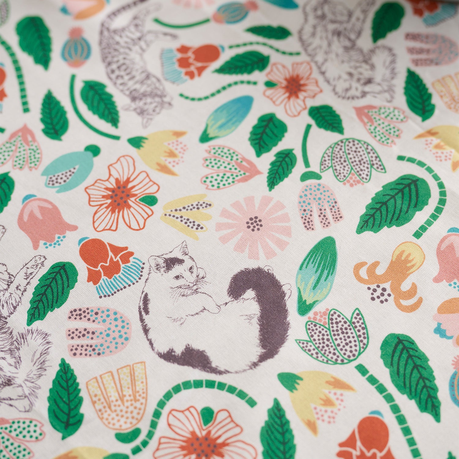 (無料サンプル)365 CAT ART ～猫たちのいる庭～ 綿100%シーチング - cocca