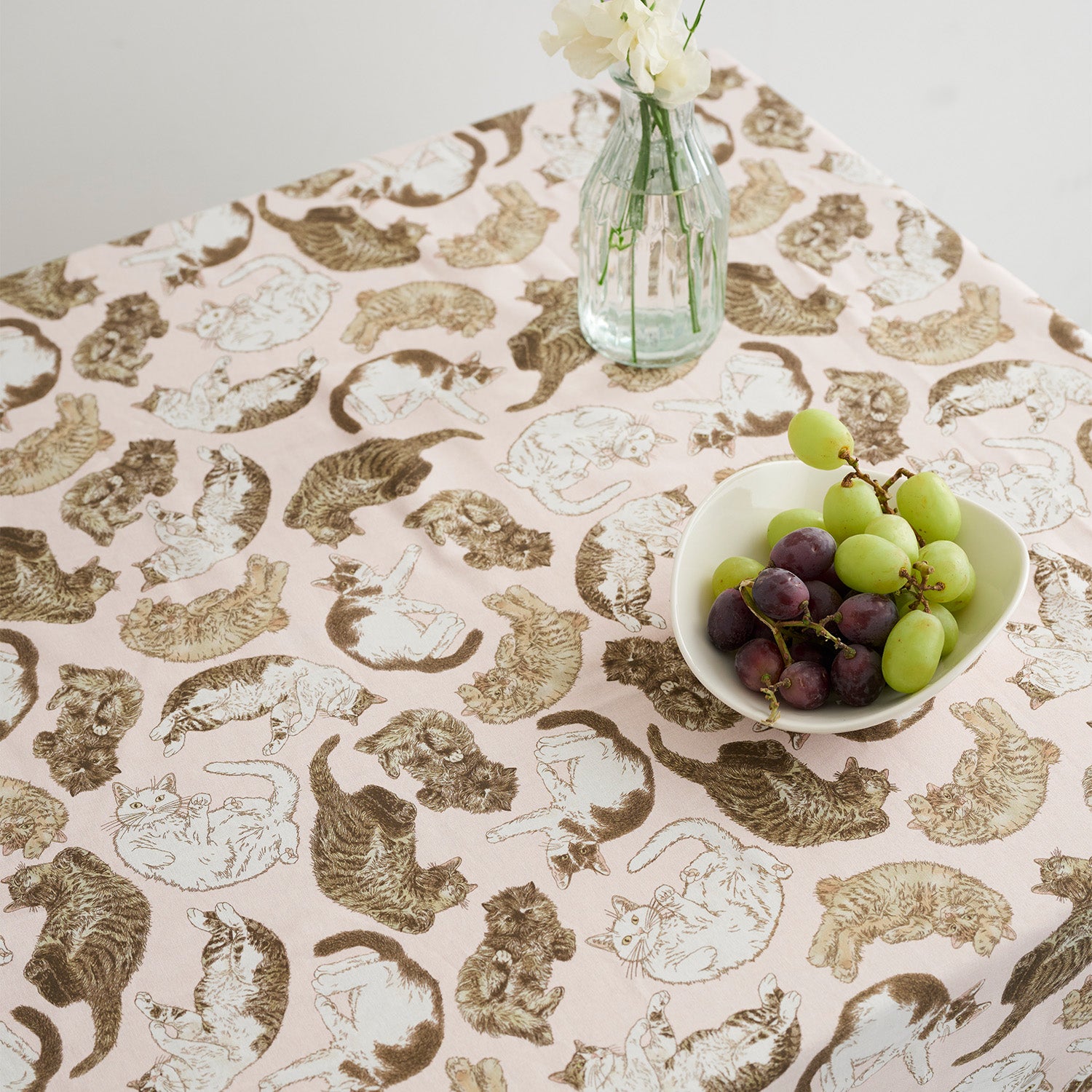 (無料サンプル)365 CAT ART ～どこも猫だらけ～ 綿100%シーチング - cocca