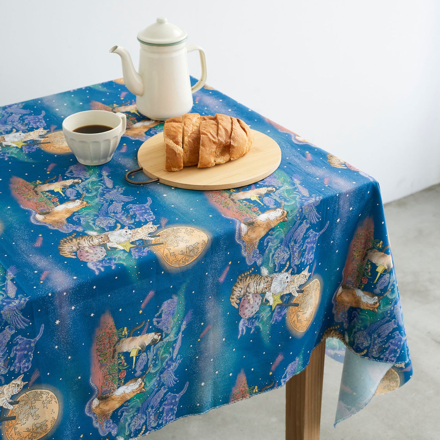 (無料サンプル)365 CAT ART 月あかりの猫～おとぎの国の猫と仲間たち～ 綿100%シーチング - cocca